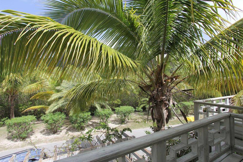 Jolly Villas