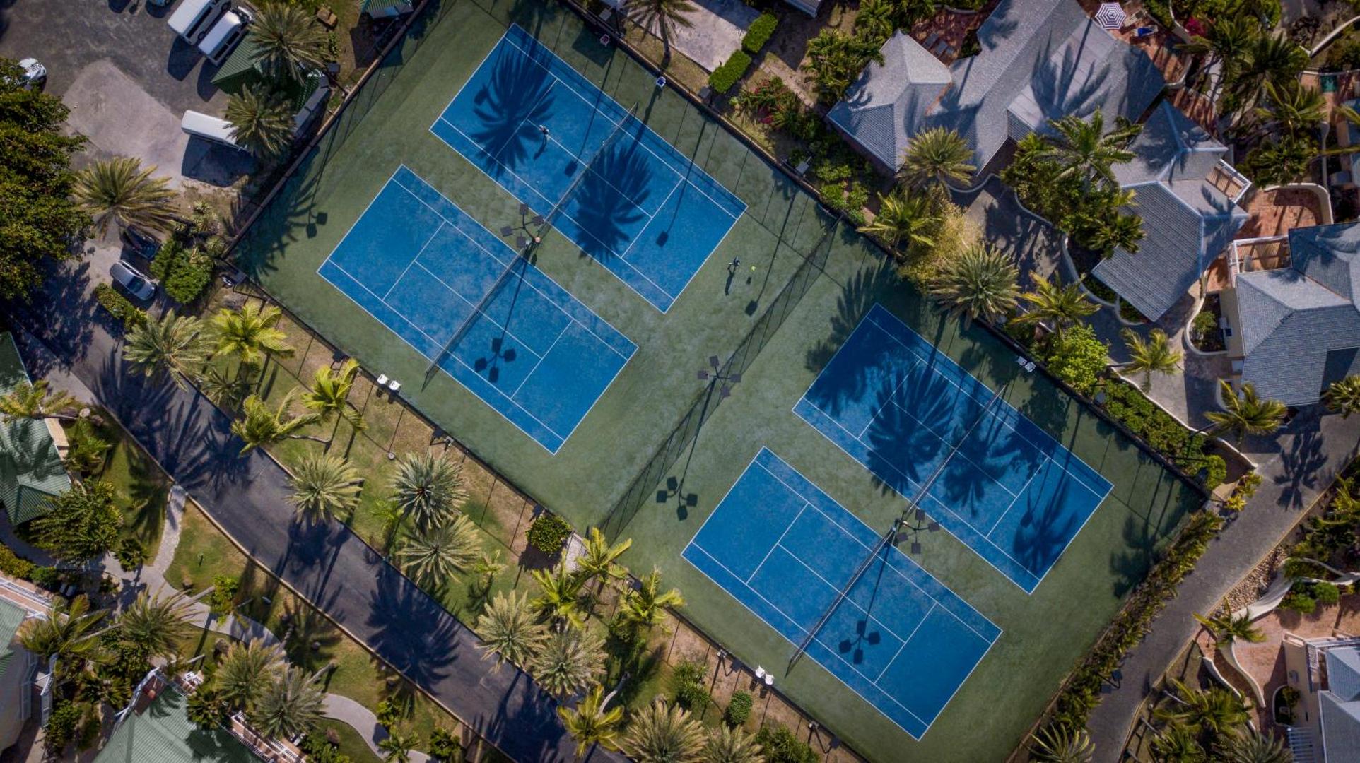 St. James's Club & Villas