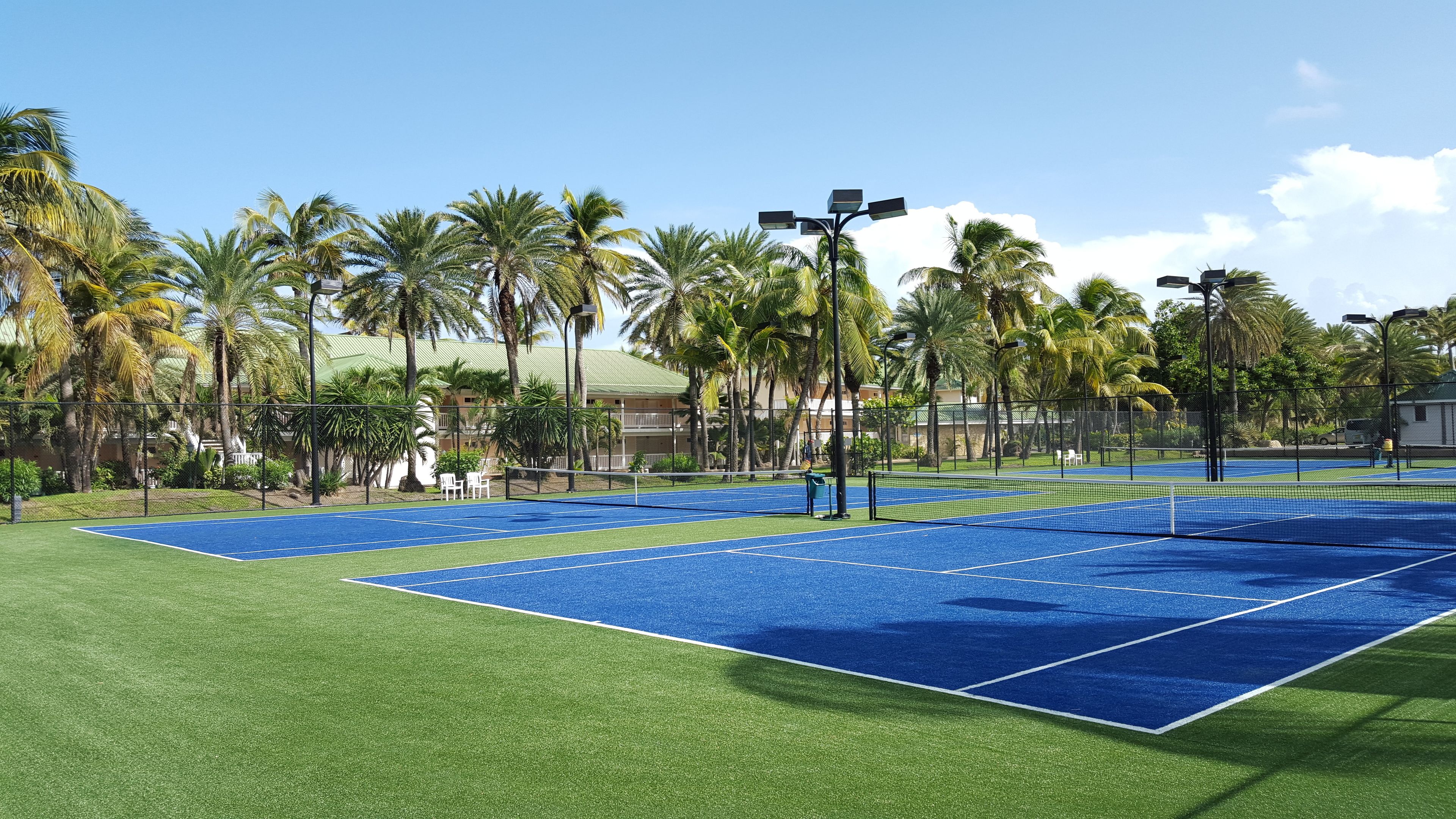 St. James's Club & Villas