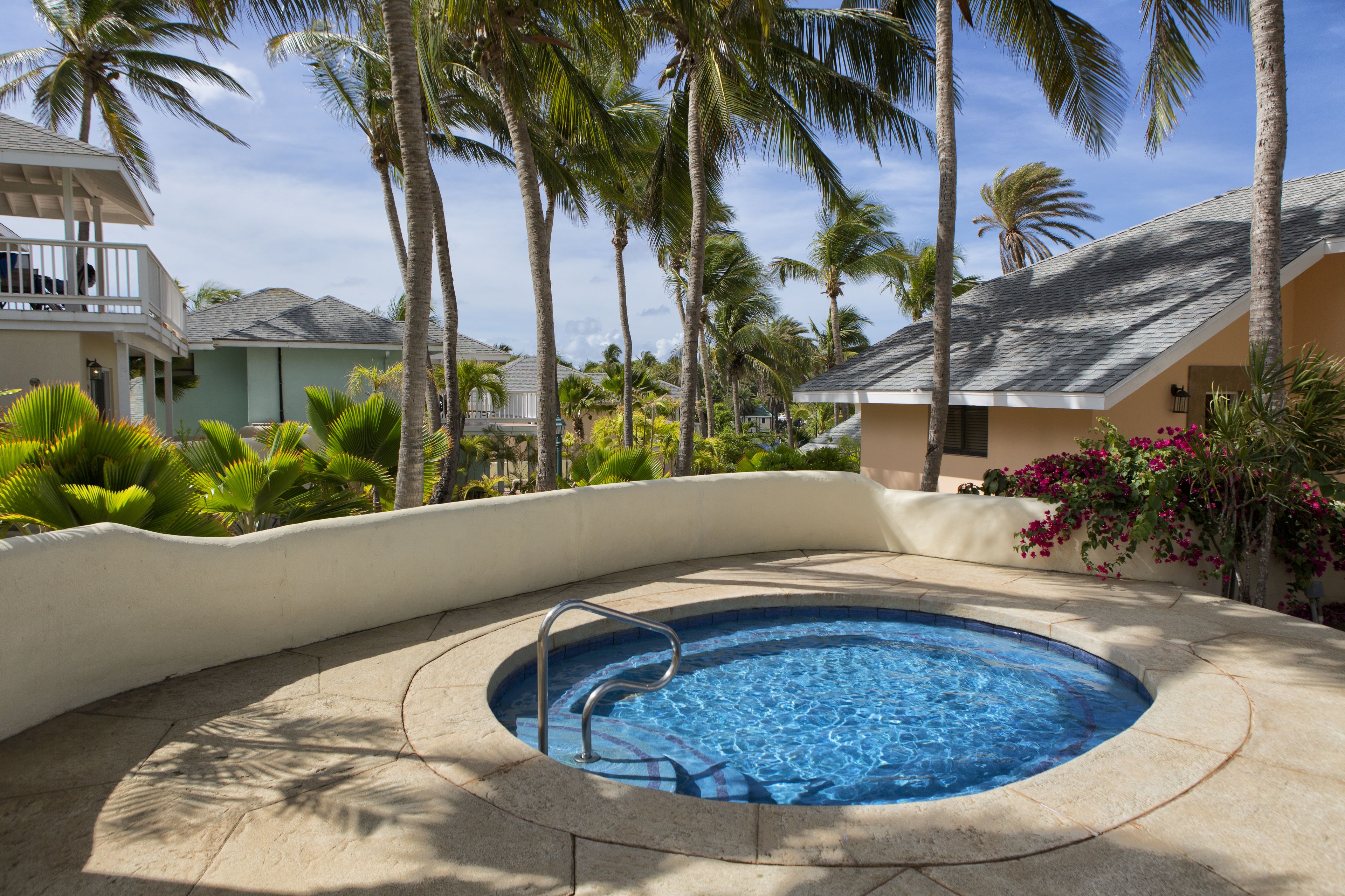 St. James's Club & Villas