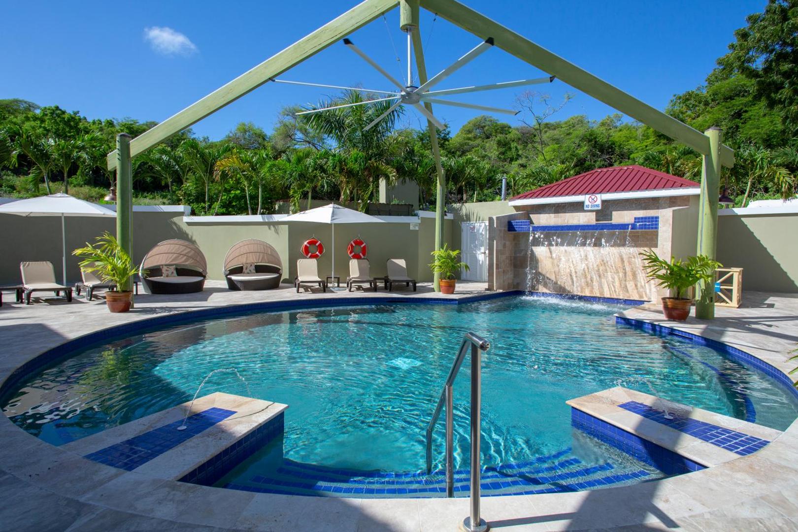 Pineapple Beach Club