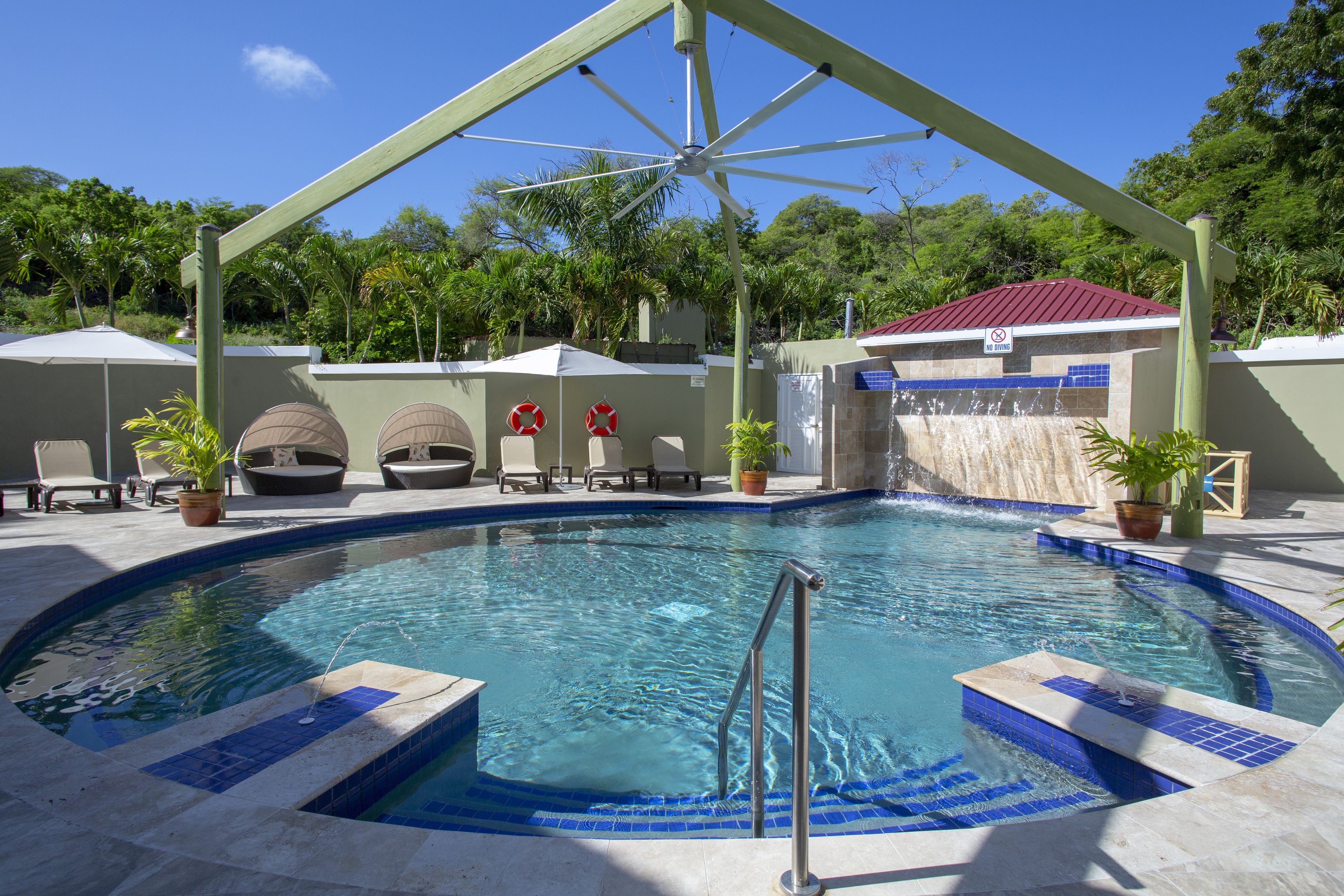 Pineapple Beach Club