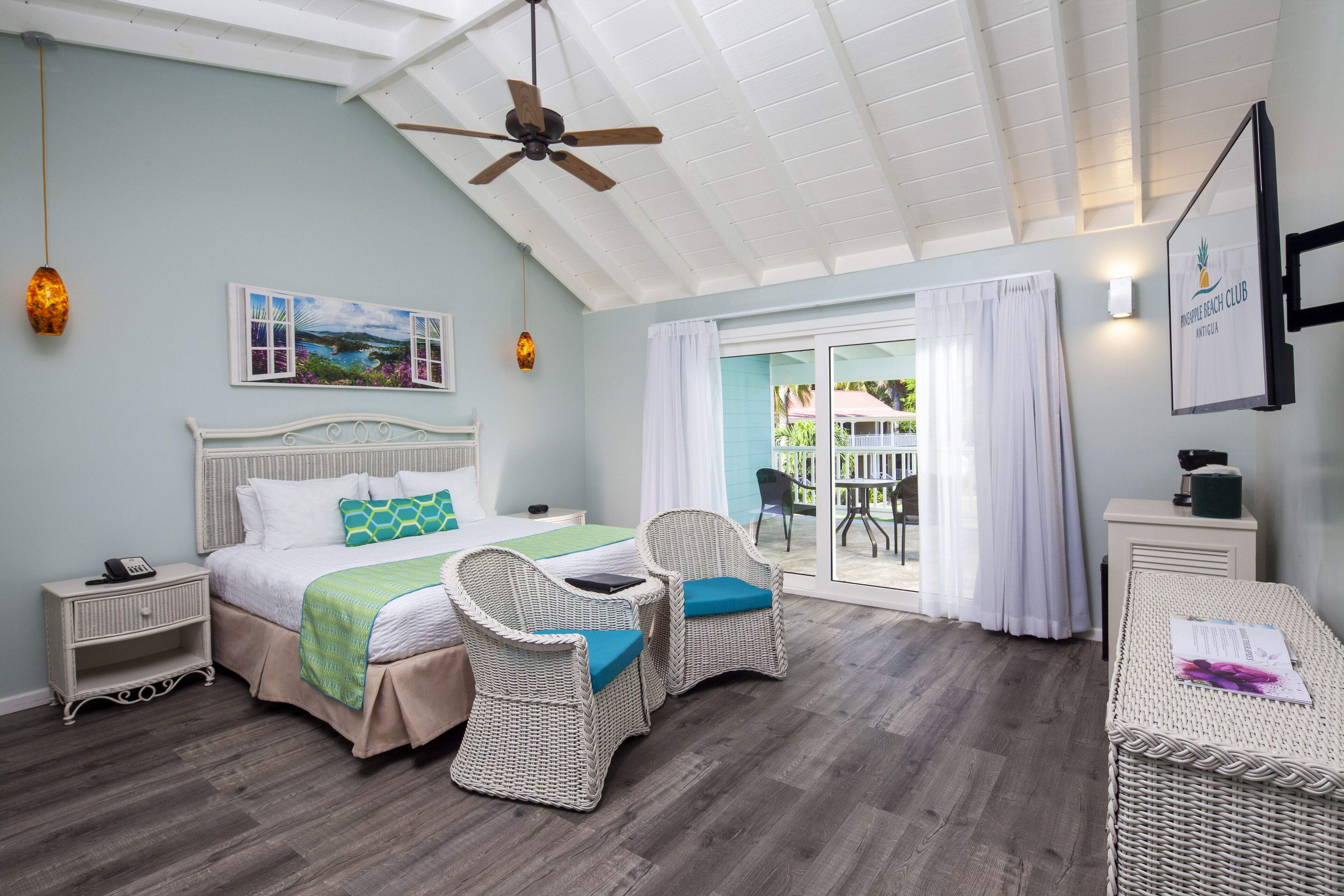 Pineapple Beach Club