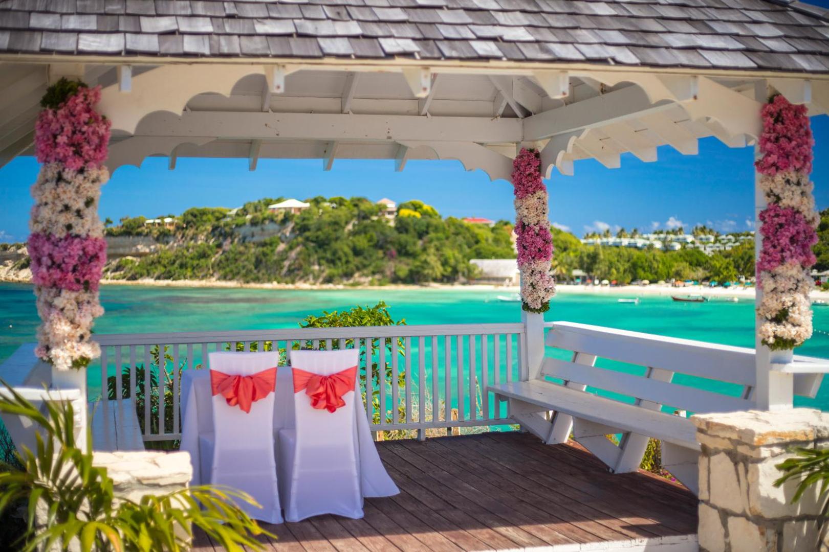 Pineapple Beach Club