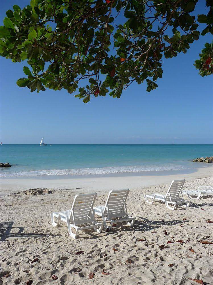 Buccaneer Beach Club