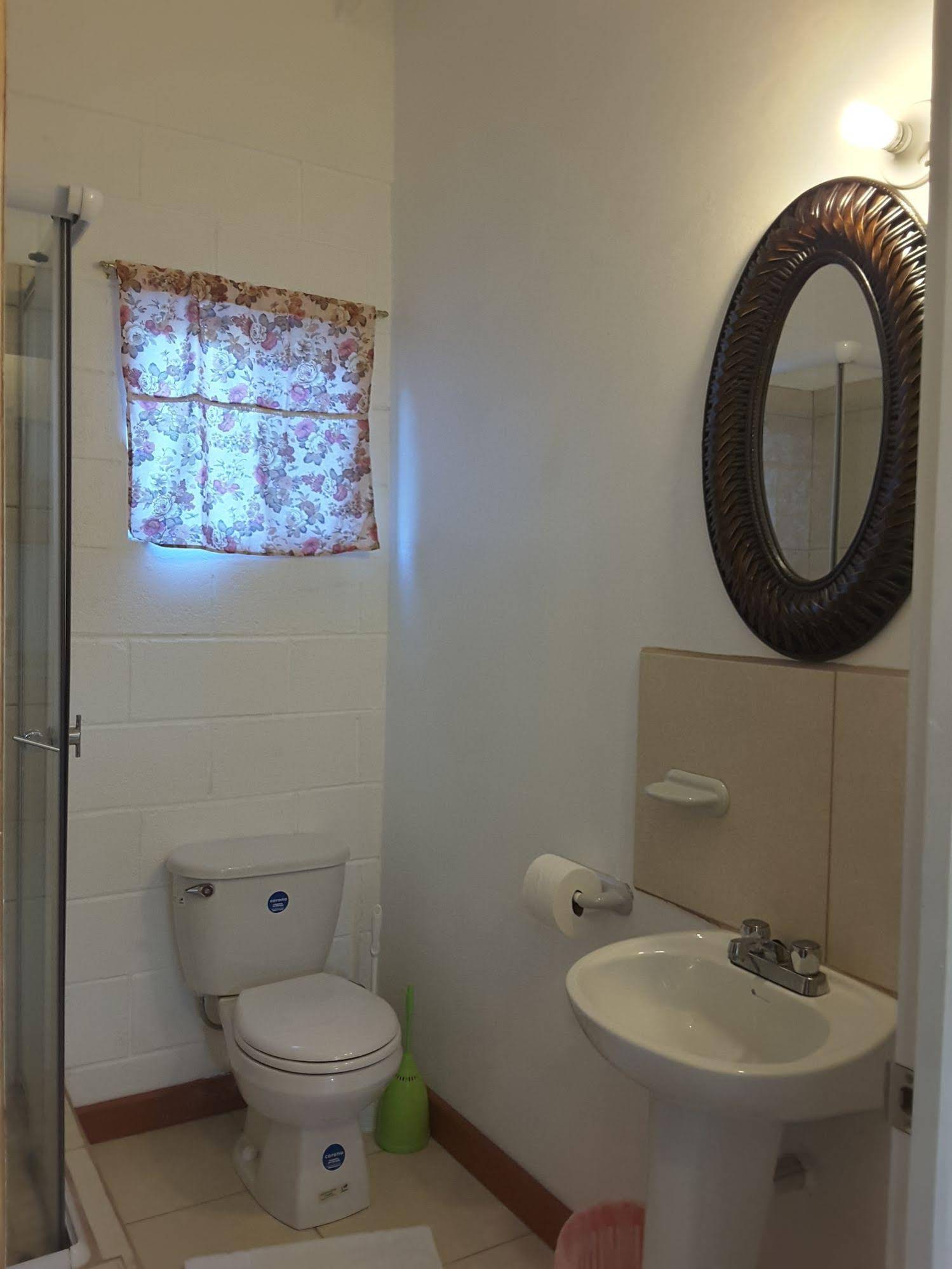 Date Palms Apartments