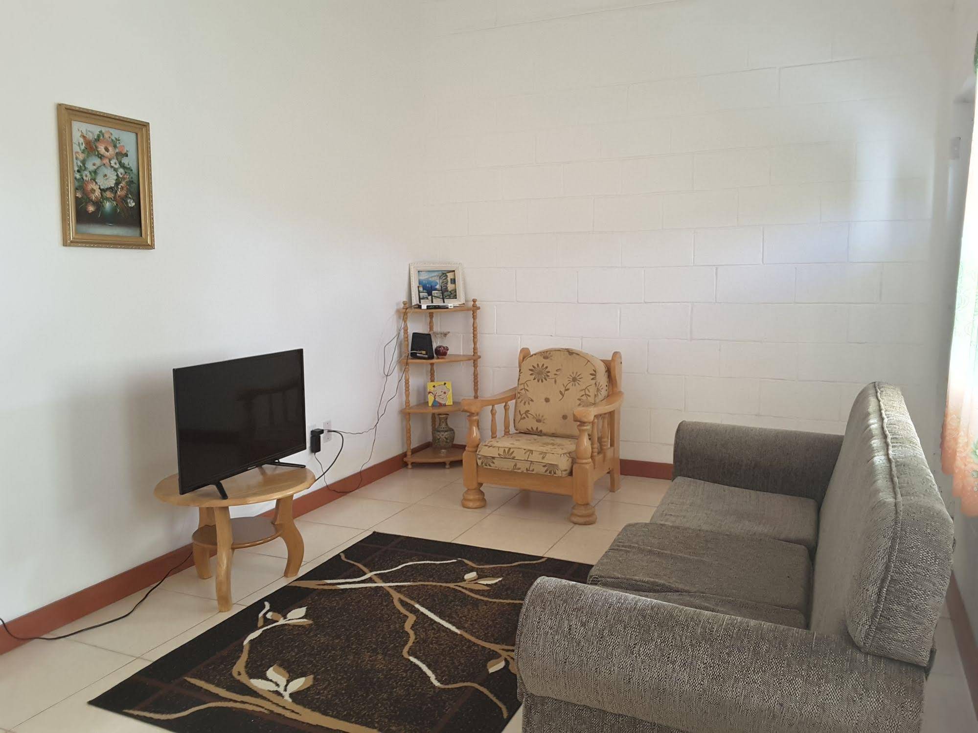 Date Palms Apartments