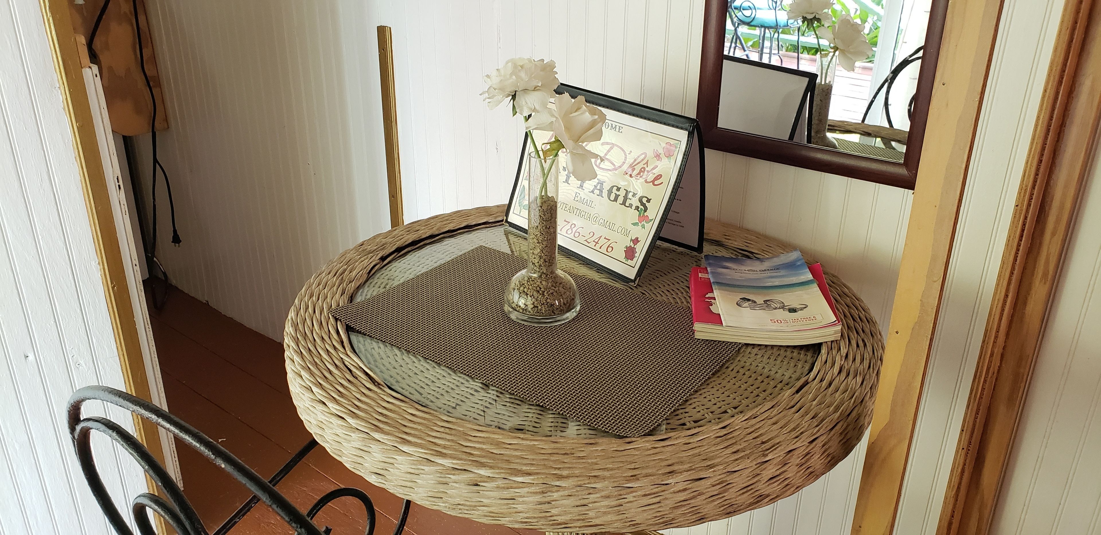 Table D'Hote Cottages
