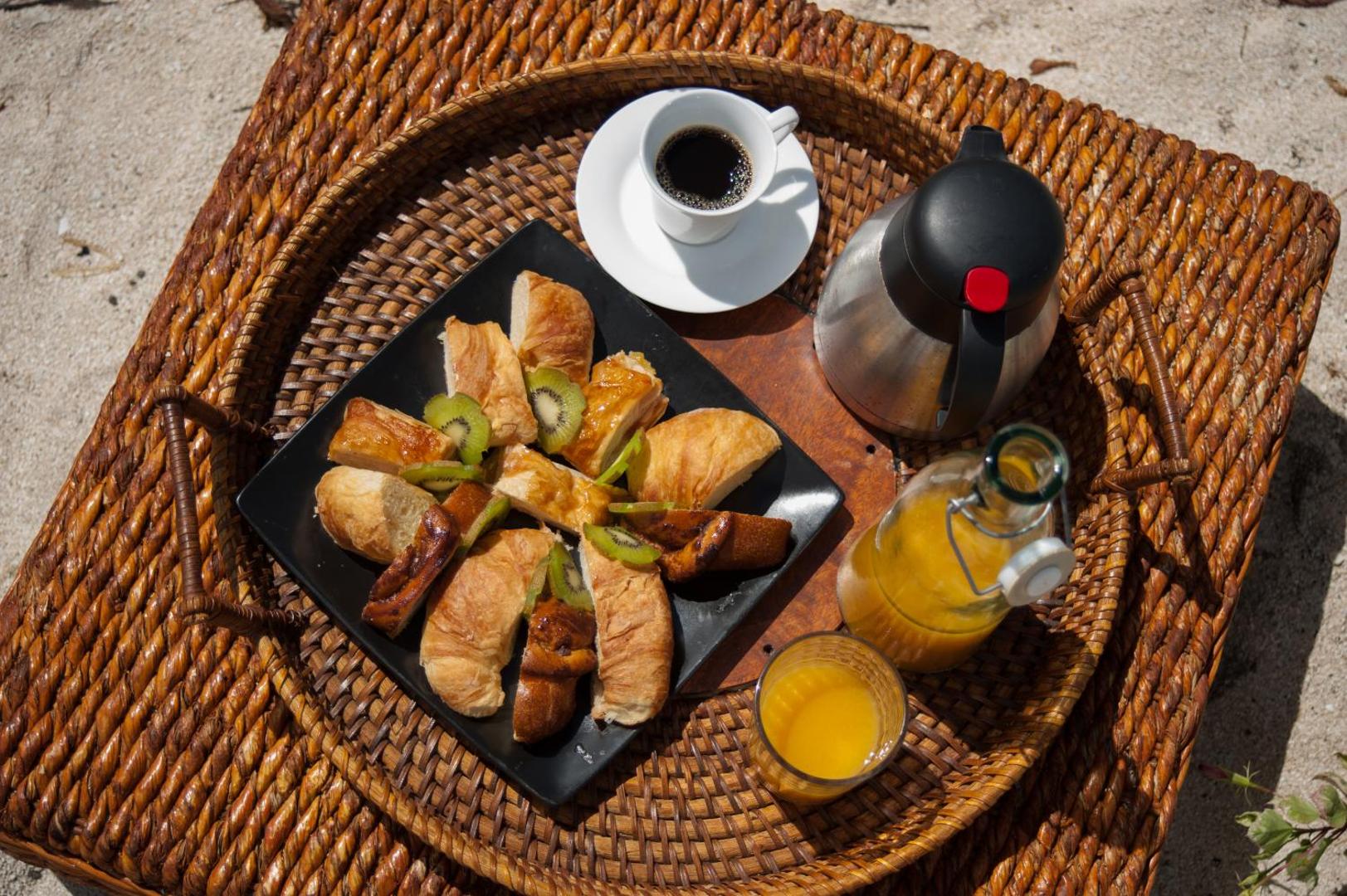 Wild Lotus Glamping Bequia