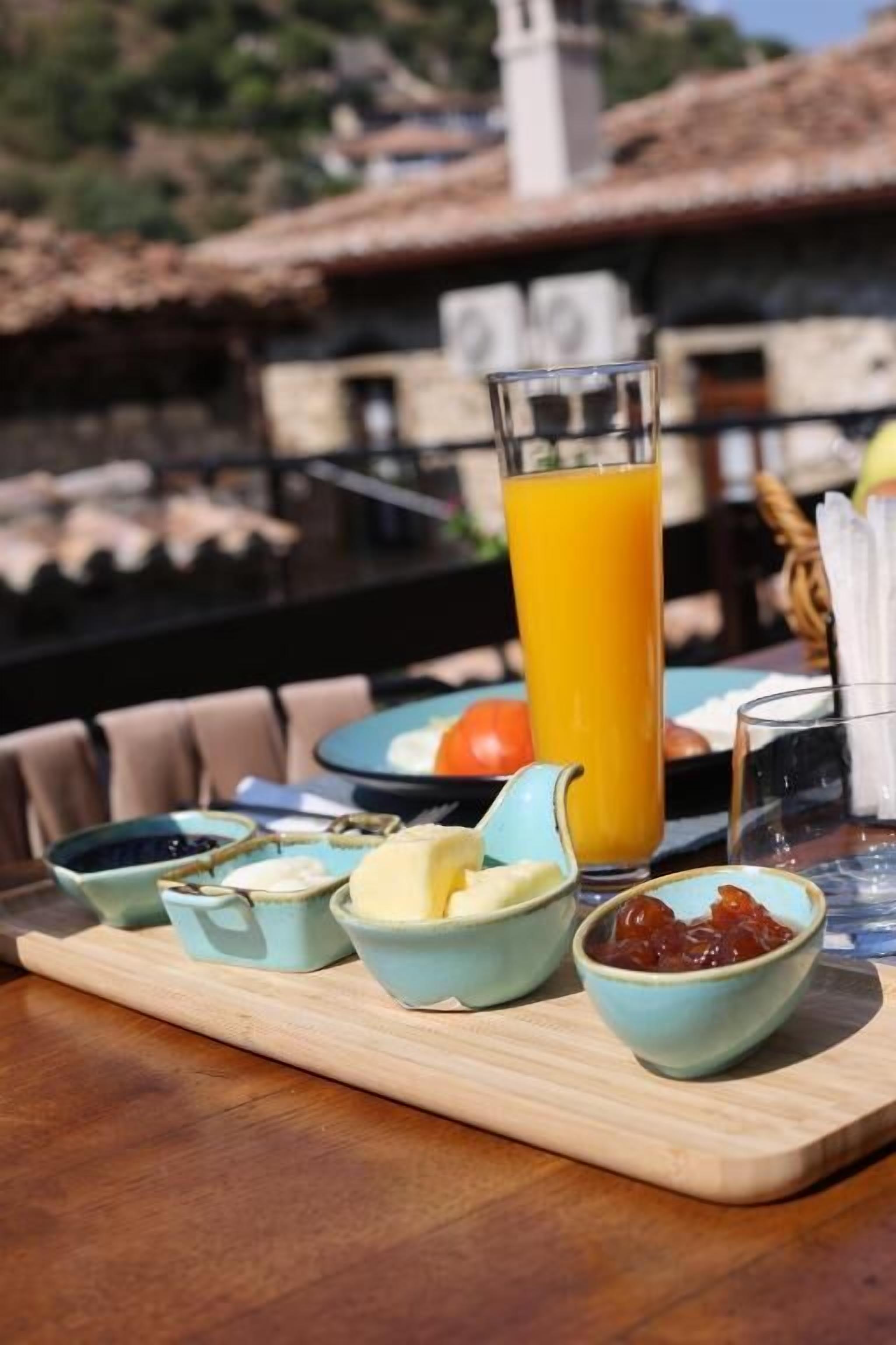 Ador Boutique Hotel