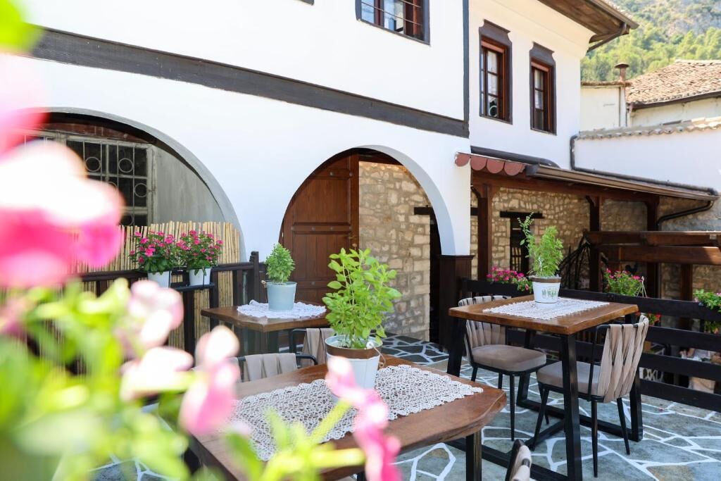 Ador Boutique Hotel