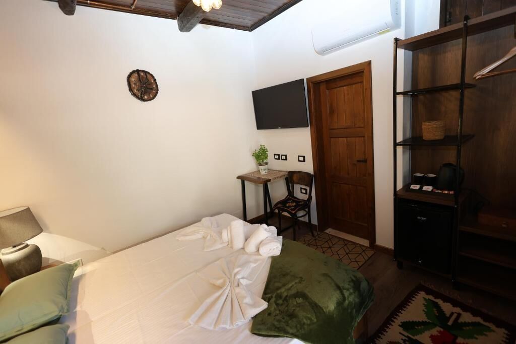 Ador Boutique Hotel