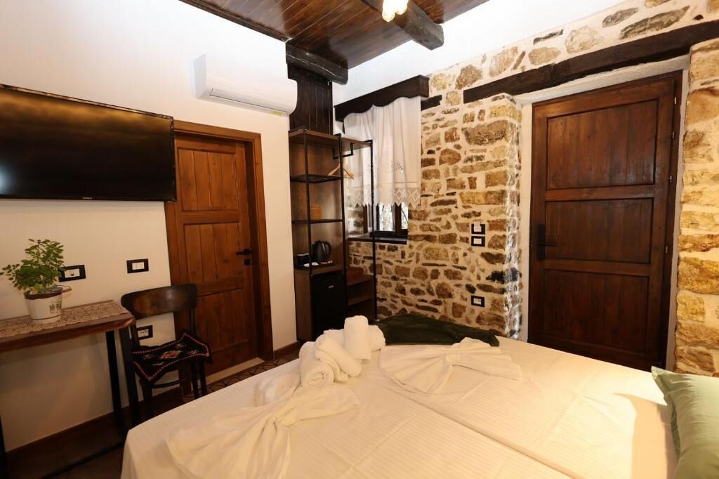 Ador Boutique Hotel