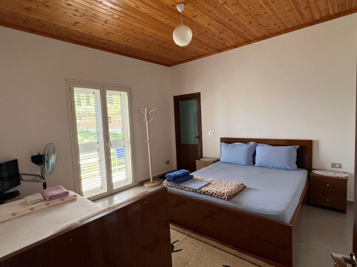 Guest House Emiljos Flamur