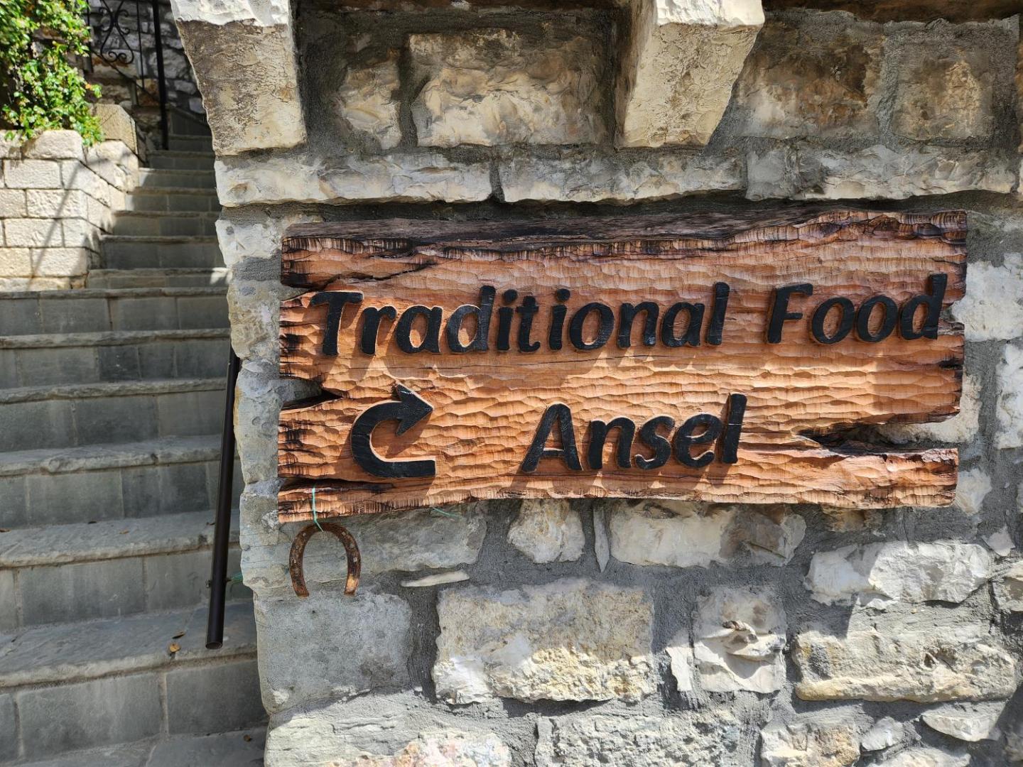 Hotel Ansel
