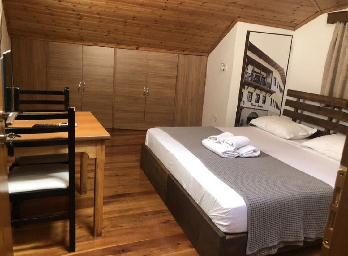 Hotel Demaj