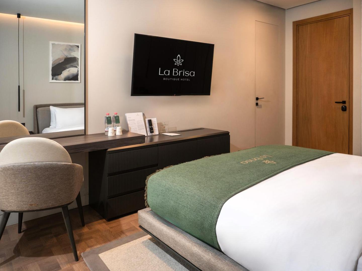 La Brisa Boutique Hotel