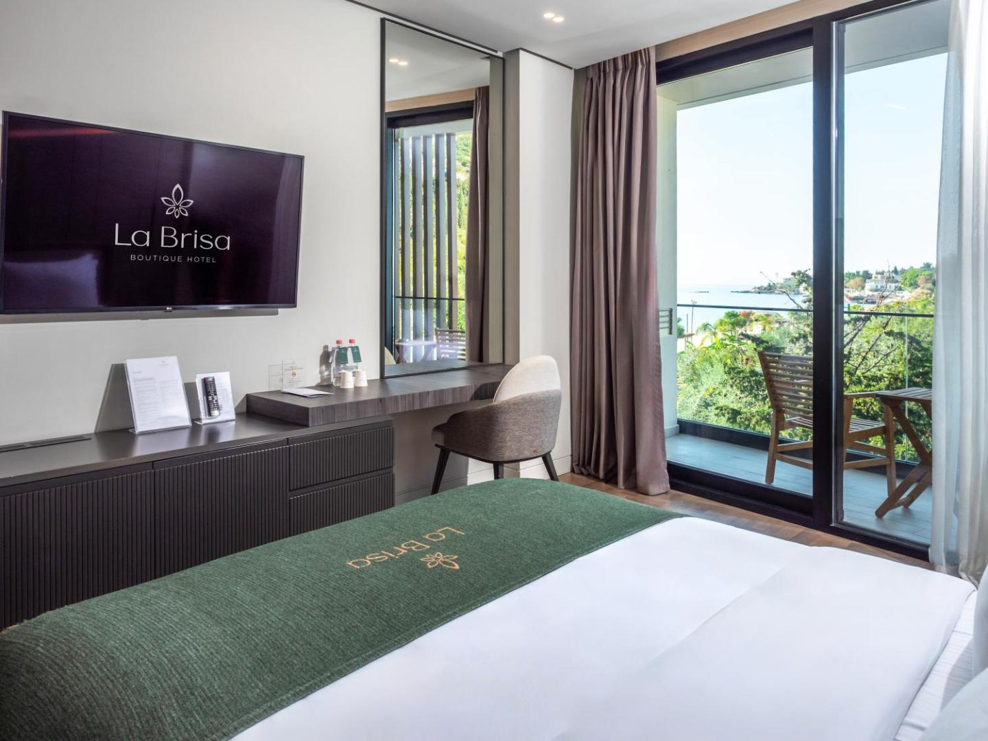 La Brisa Boutique Hotel