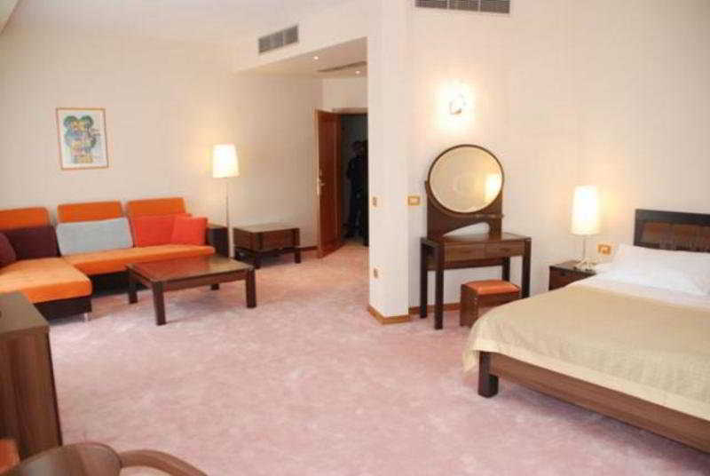 Aragosta Restaurand-Hotel