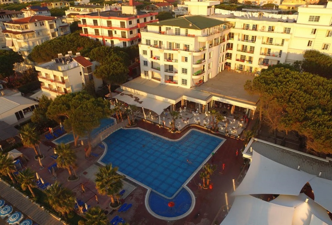 Fafa Premium Resort