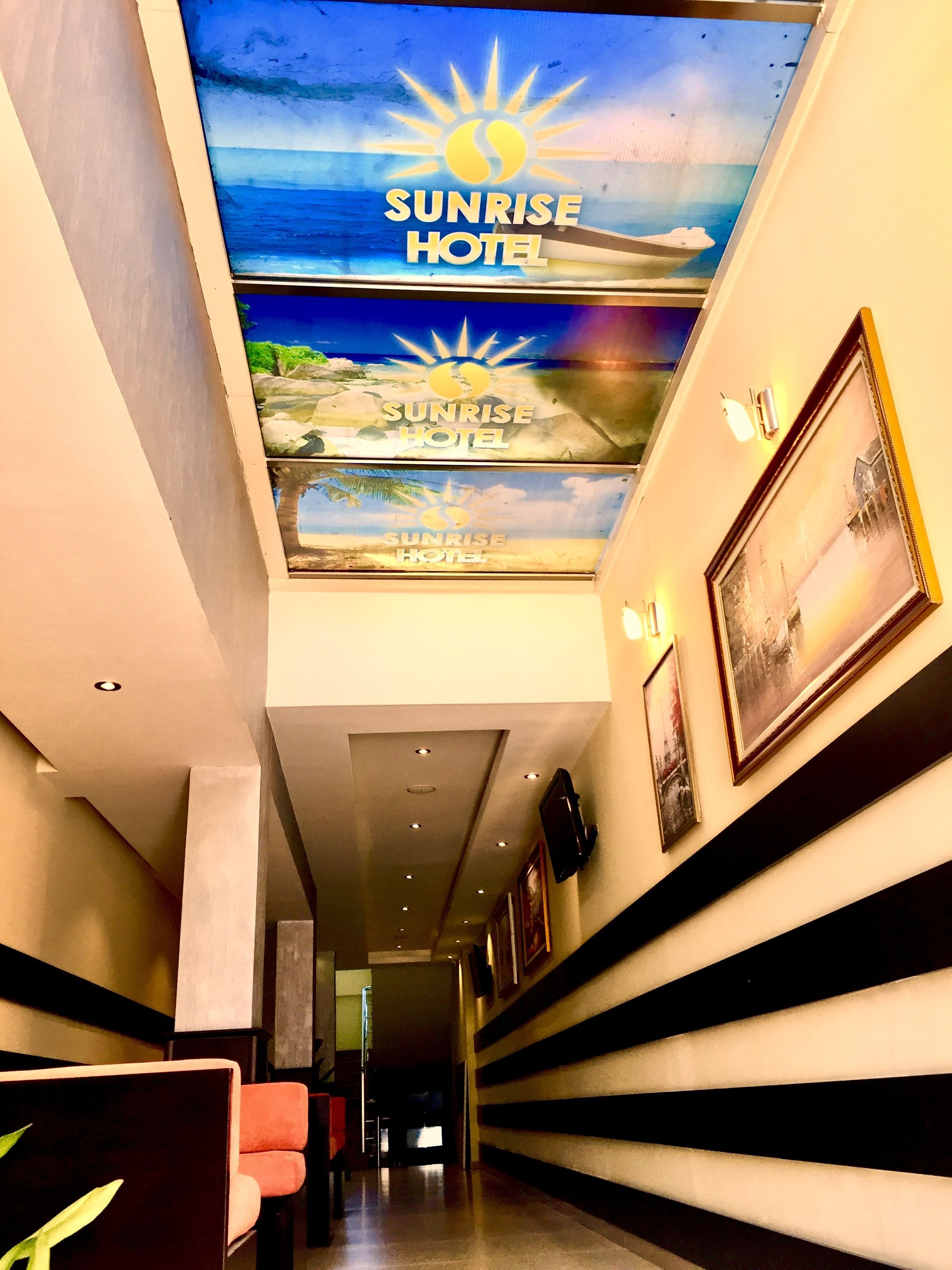 Hotel Sunrise Cameria