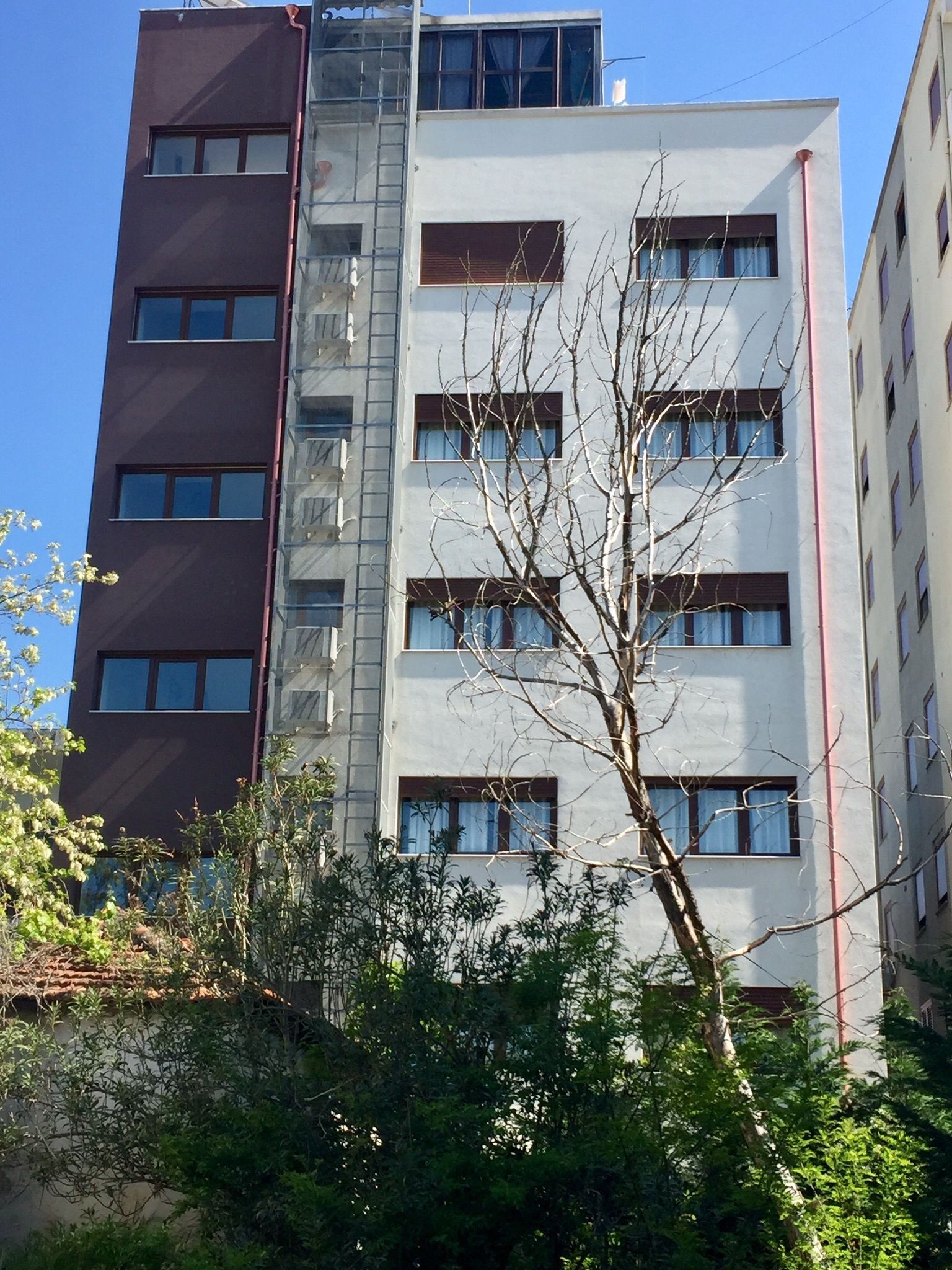 Hotel Sunrise Cameria