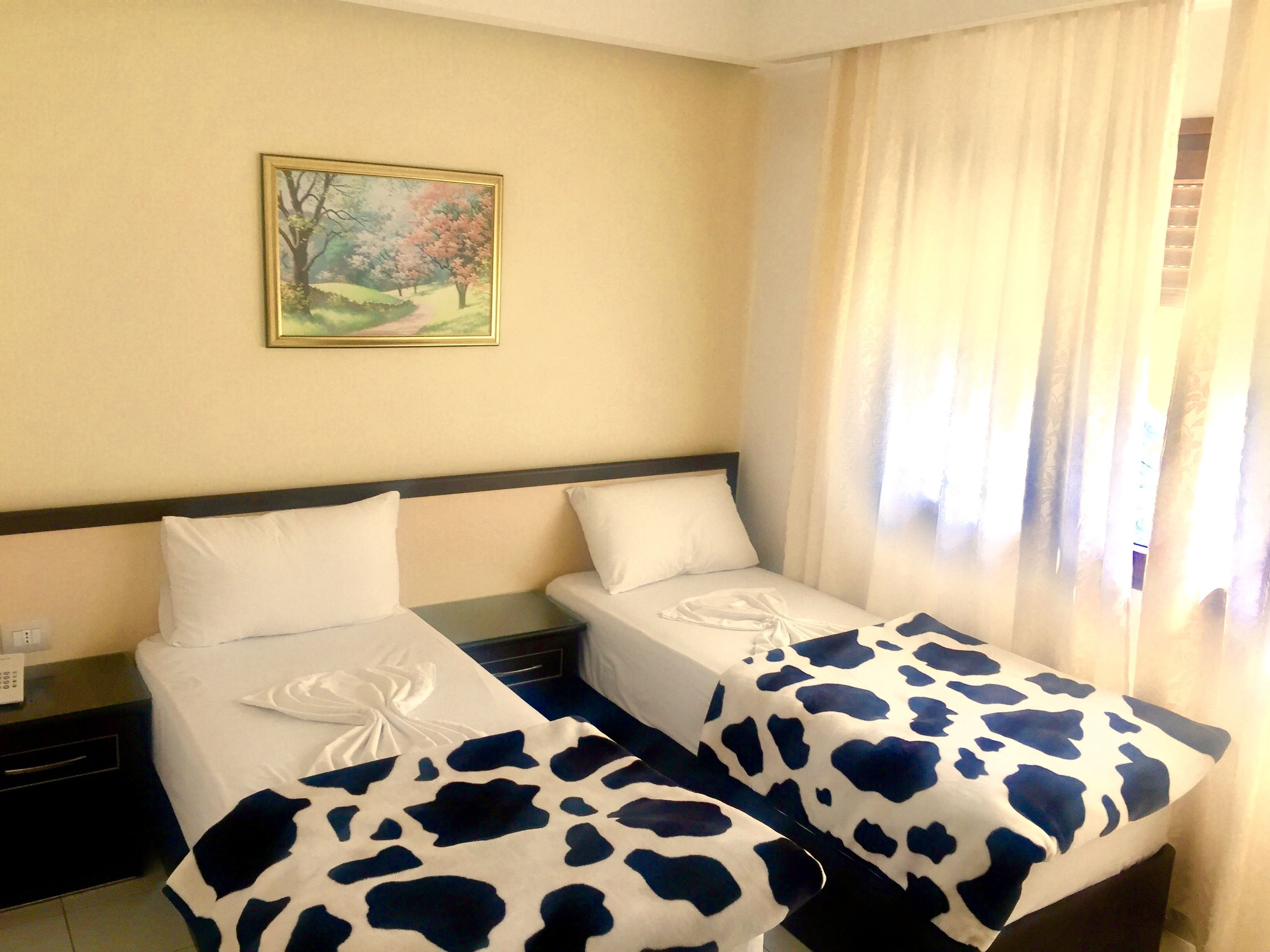 Hotel Sunrise Cameria