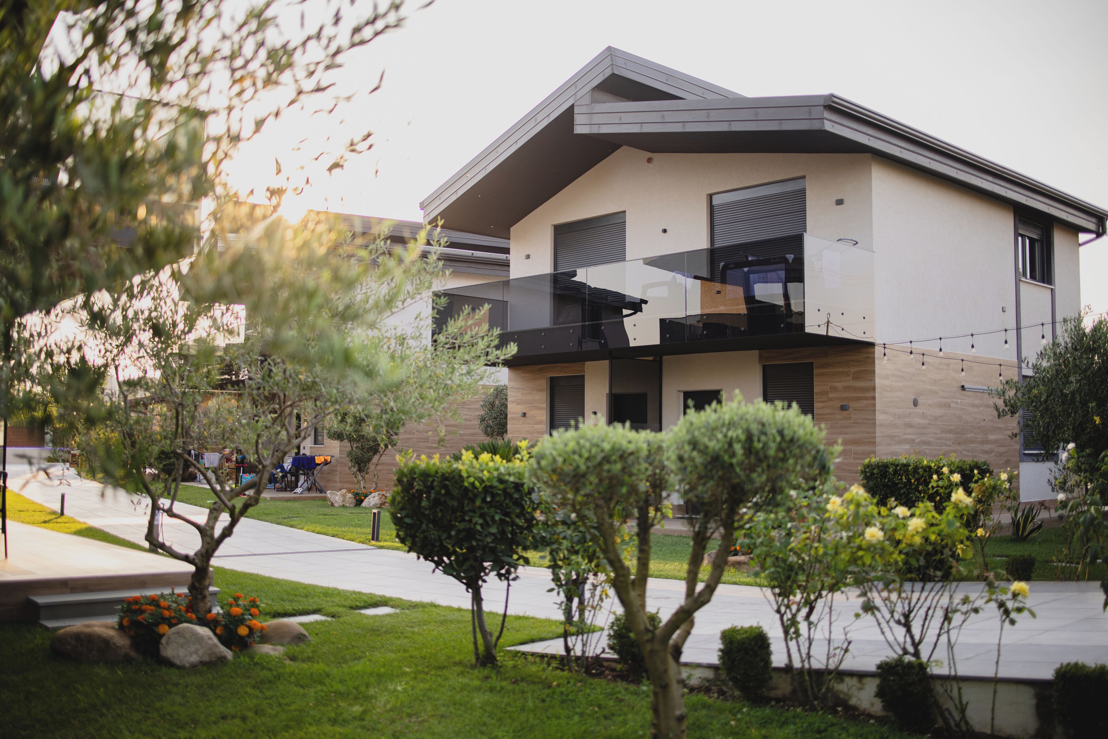 Lej & Laj Residence