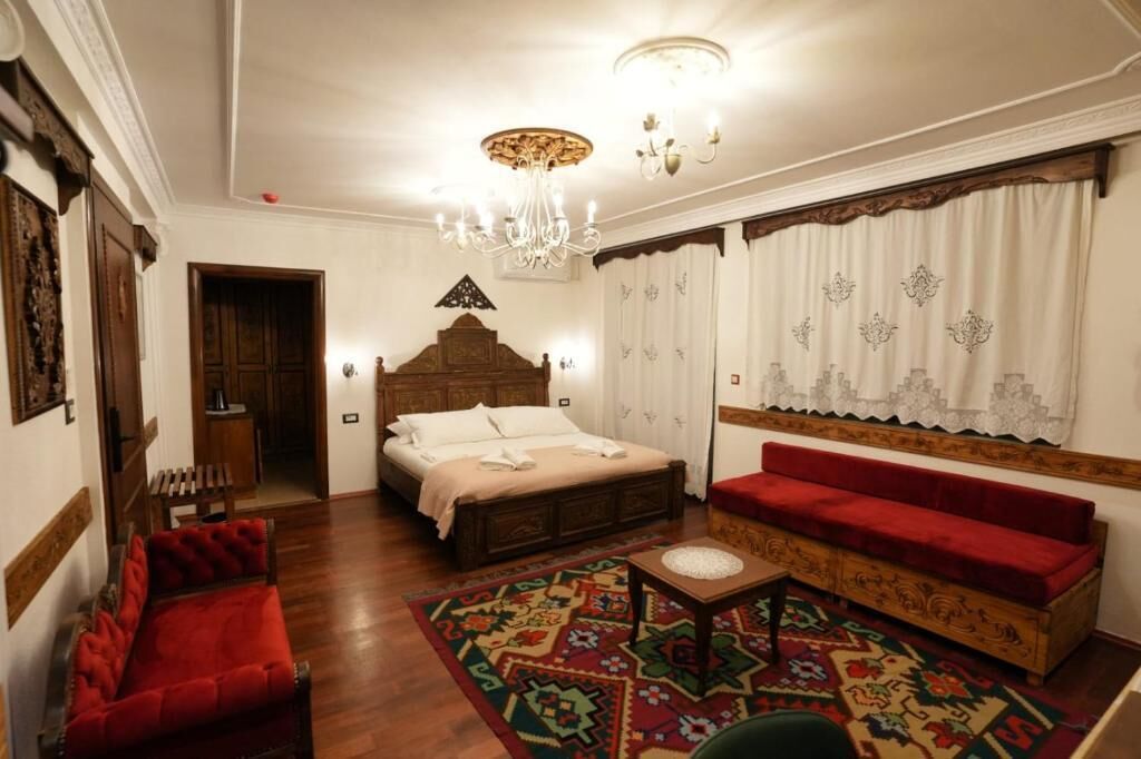 City Street Hotel