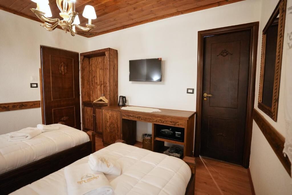 City Street Hotel
