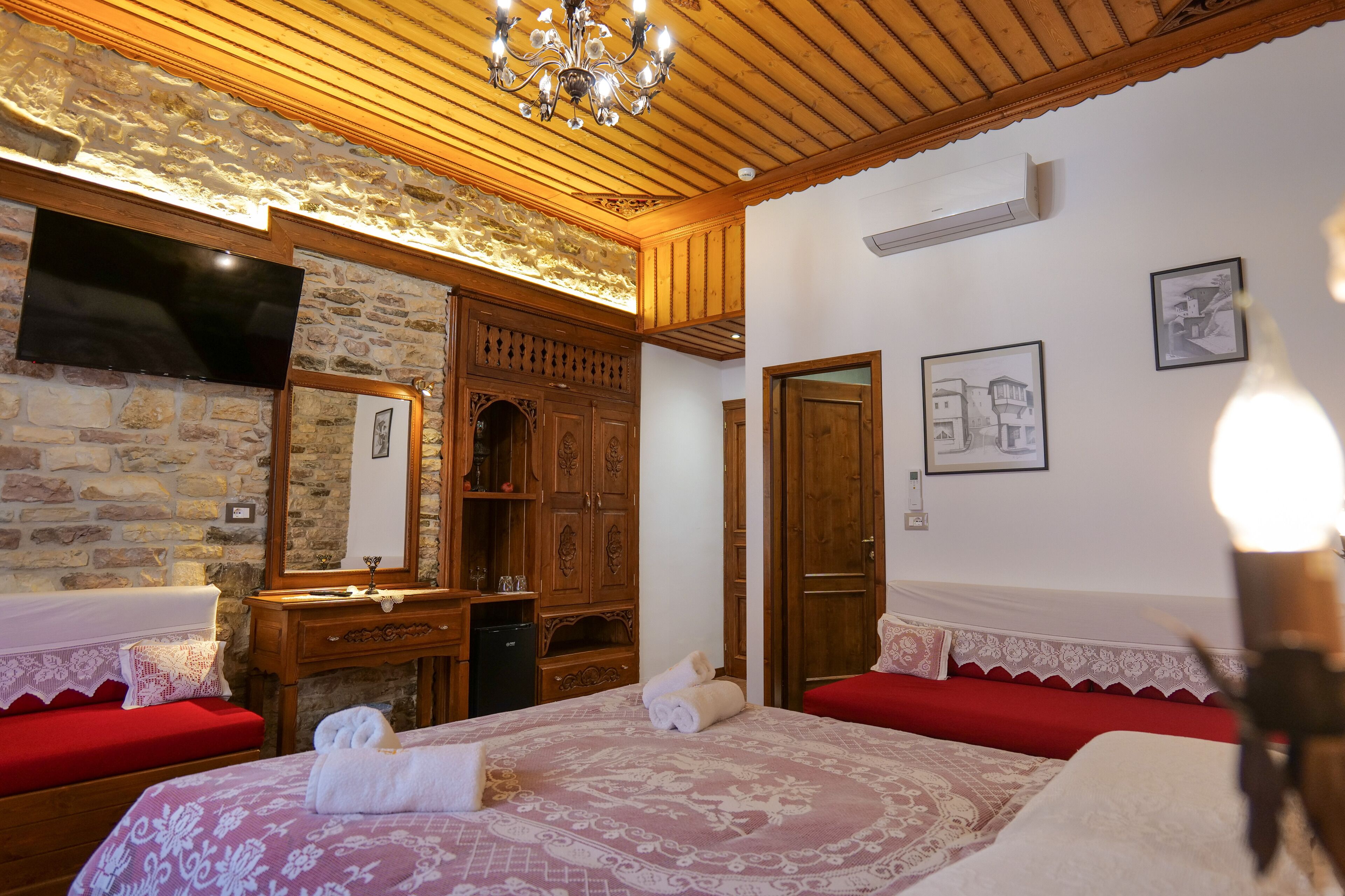 Hotel Bineri