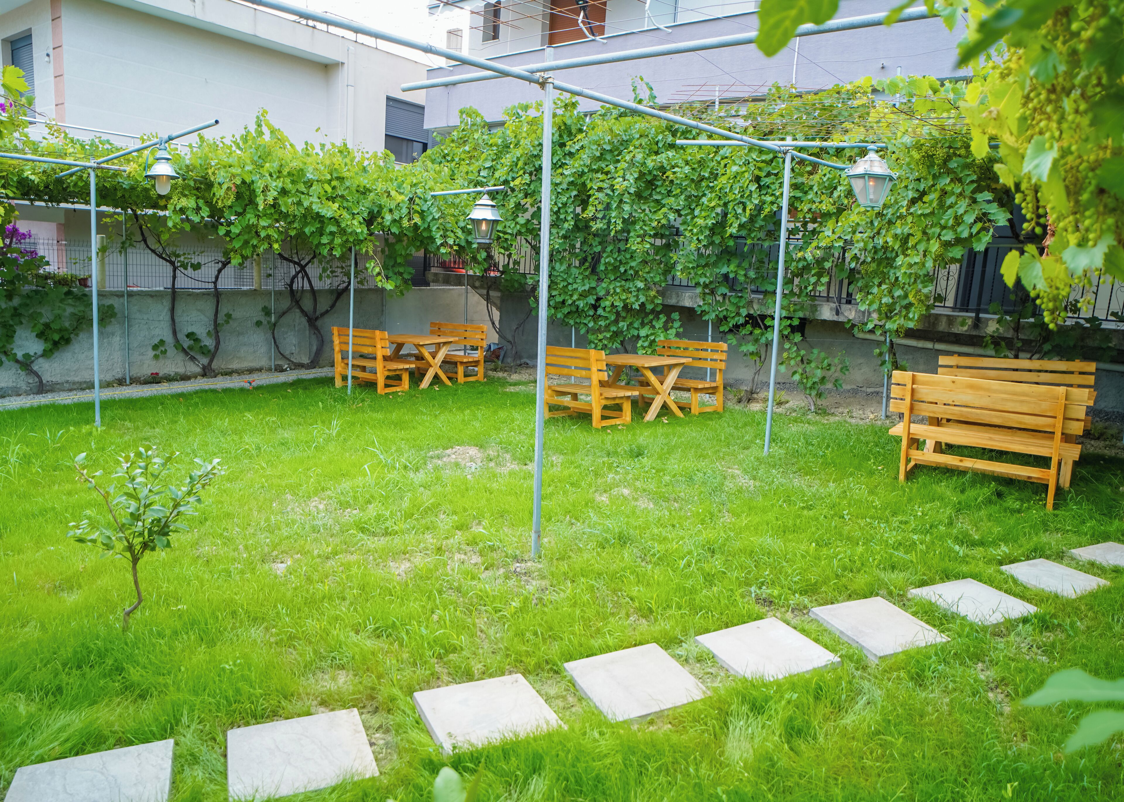 Kalpazo Kaja Vila Garden