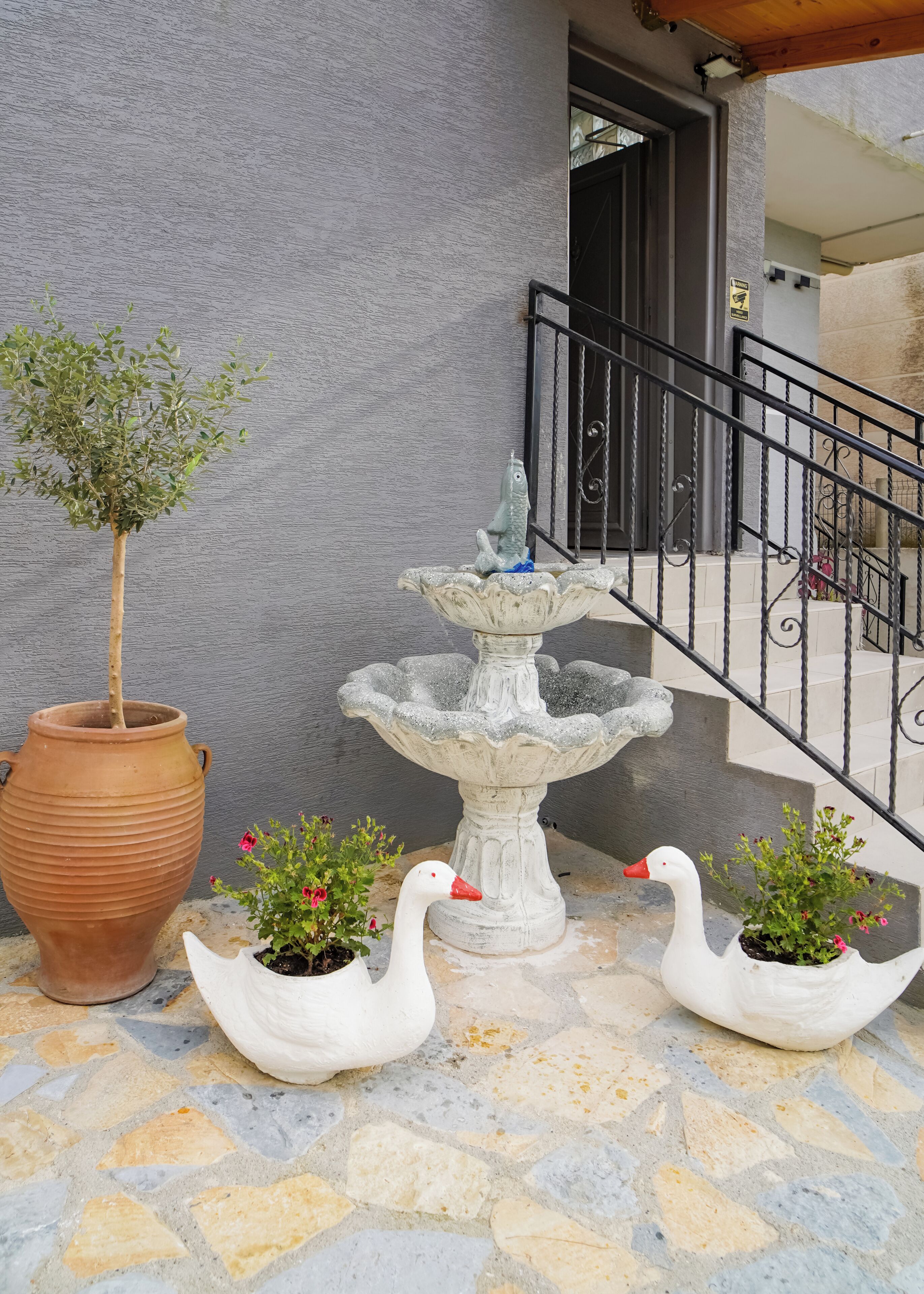Kalpazo Kaja Vila Garden