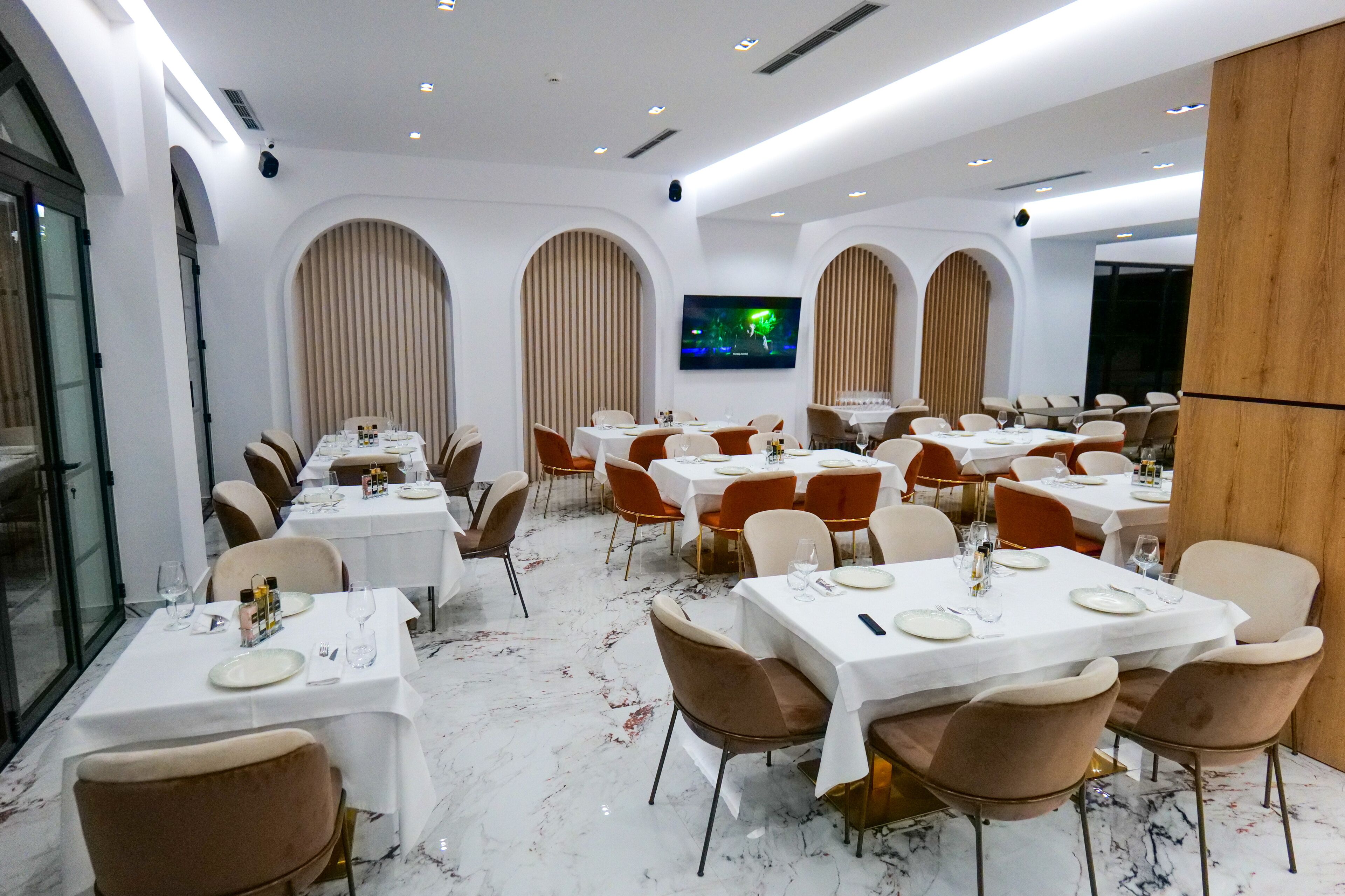 Chimaera Hotel