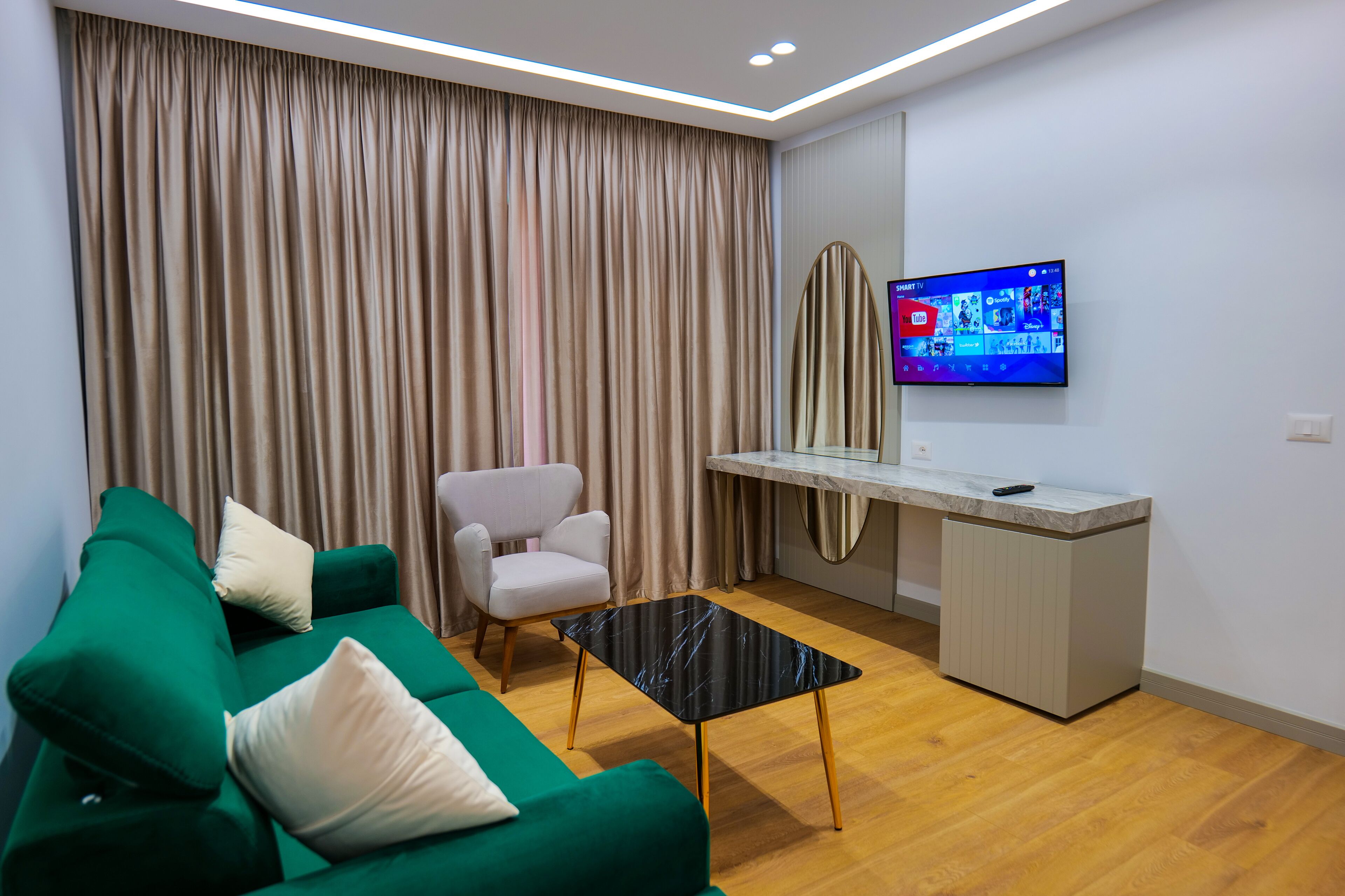 Chimaera Hotel