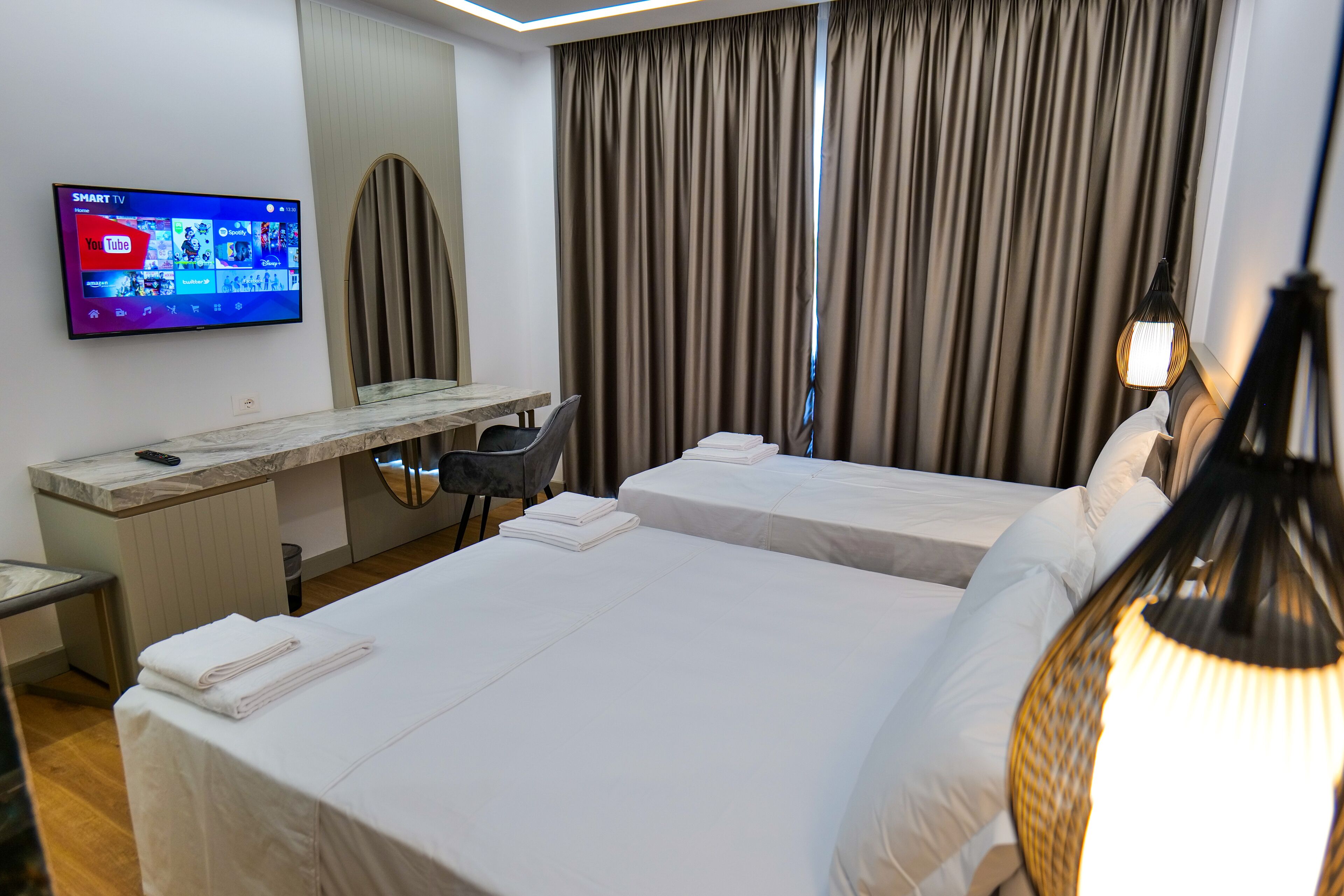 Chimaera Hotel