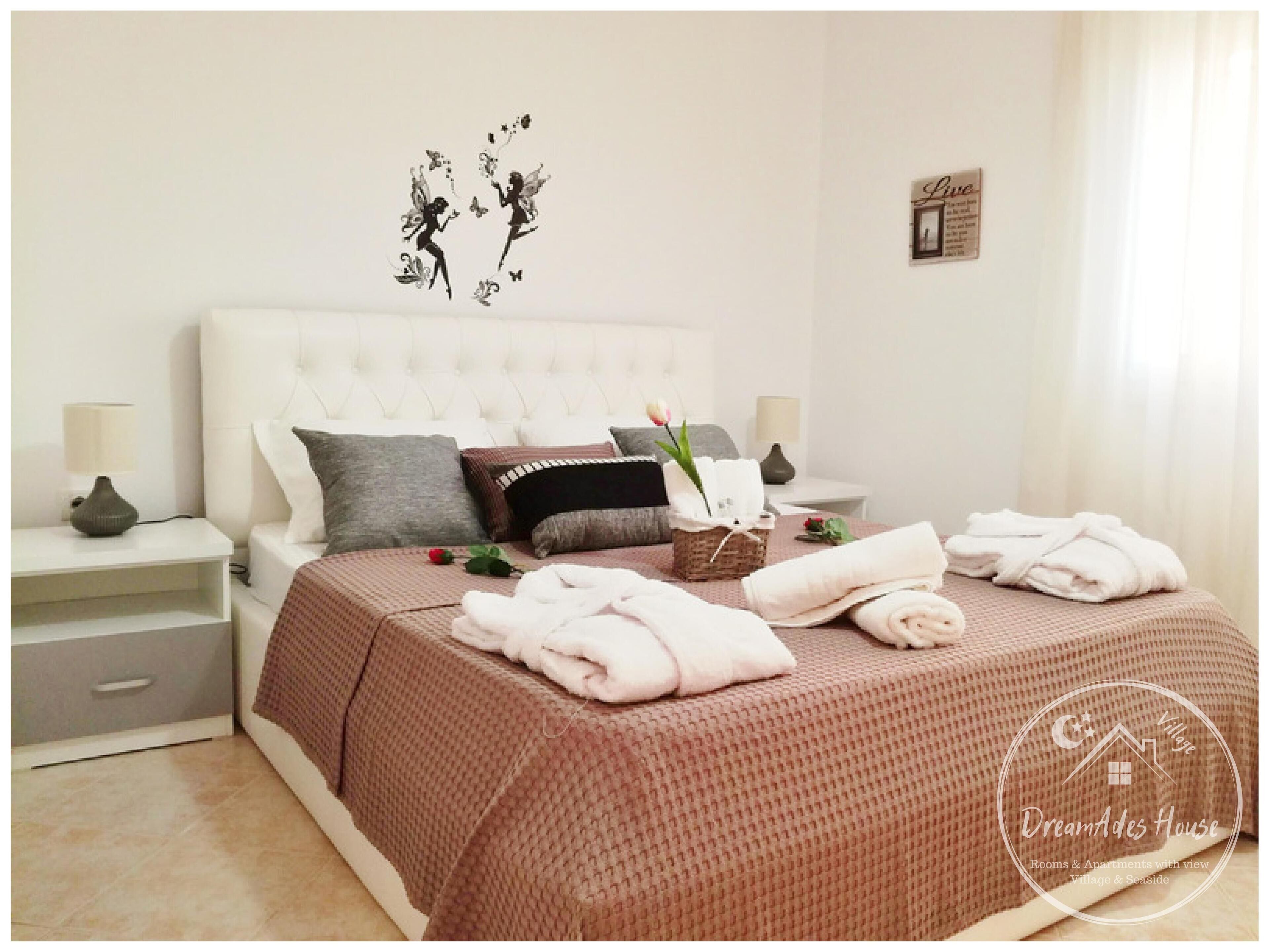 Dreamades House-Village
