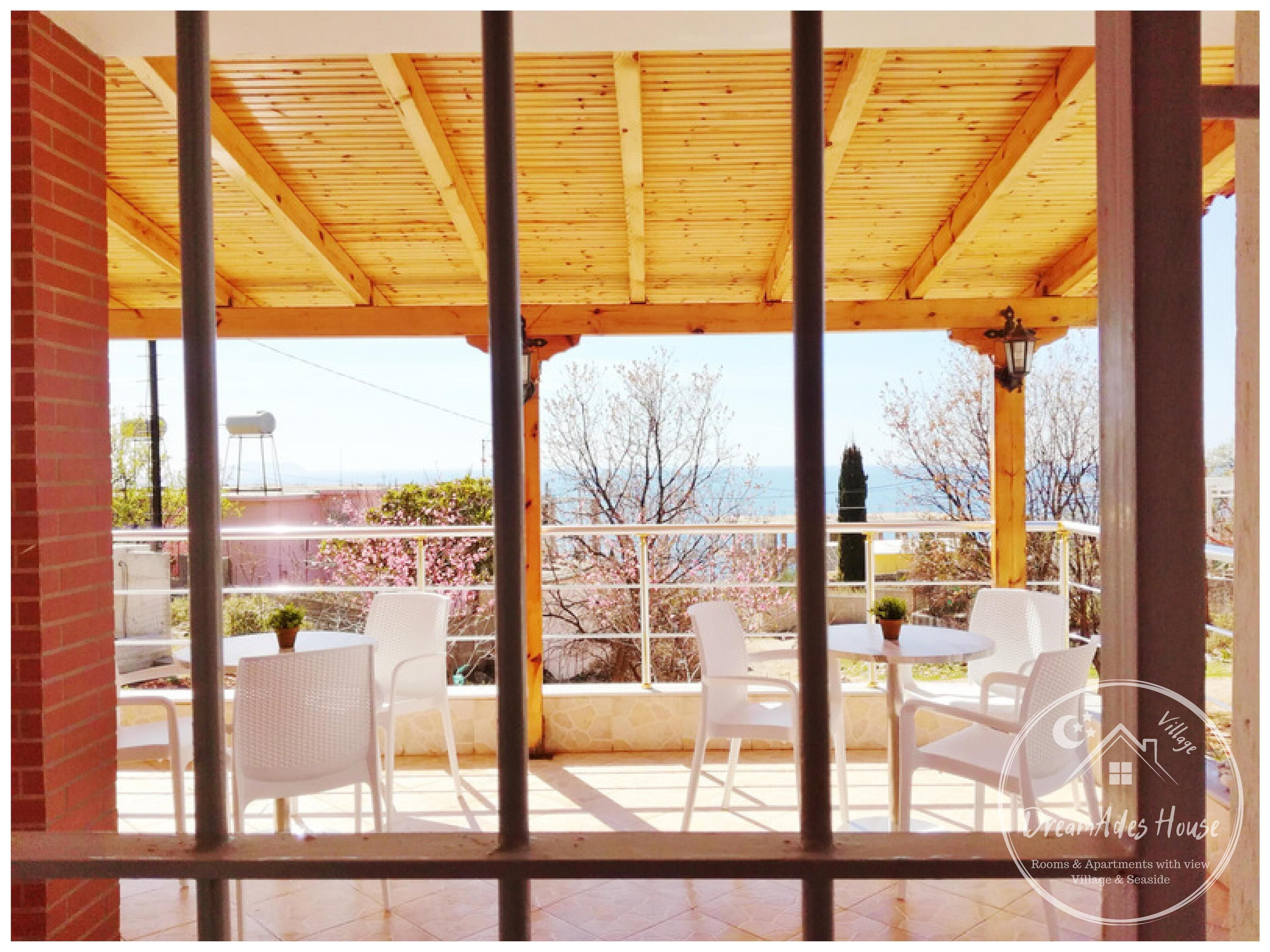 Dreamades House-Village