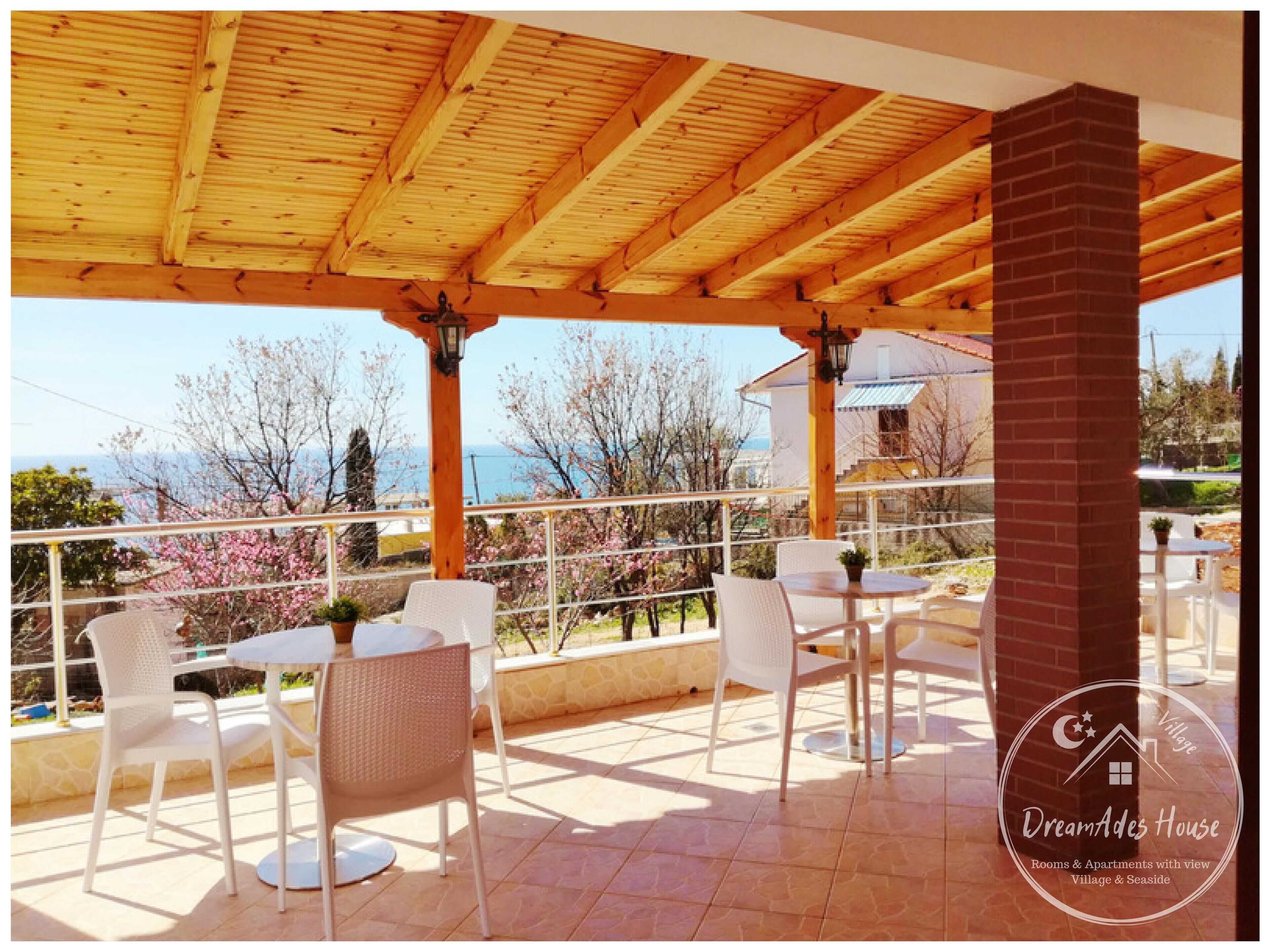 Dreamades House-Village
