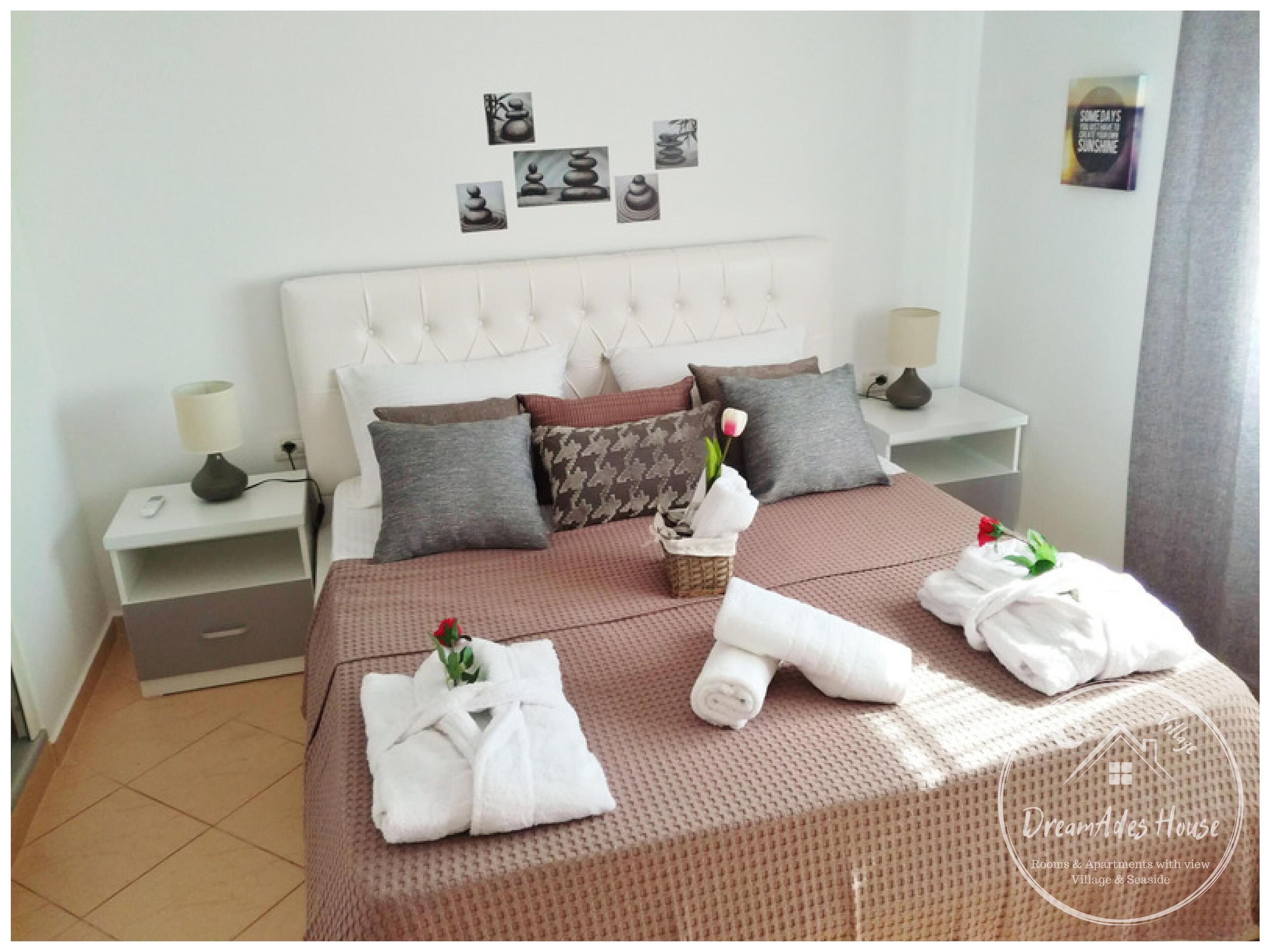 Dreamades House-Village