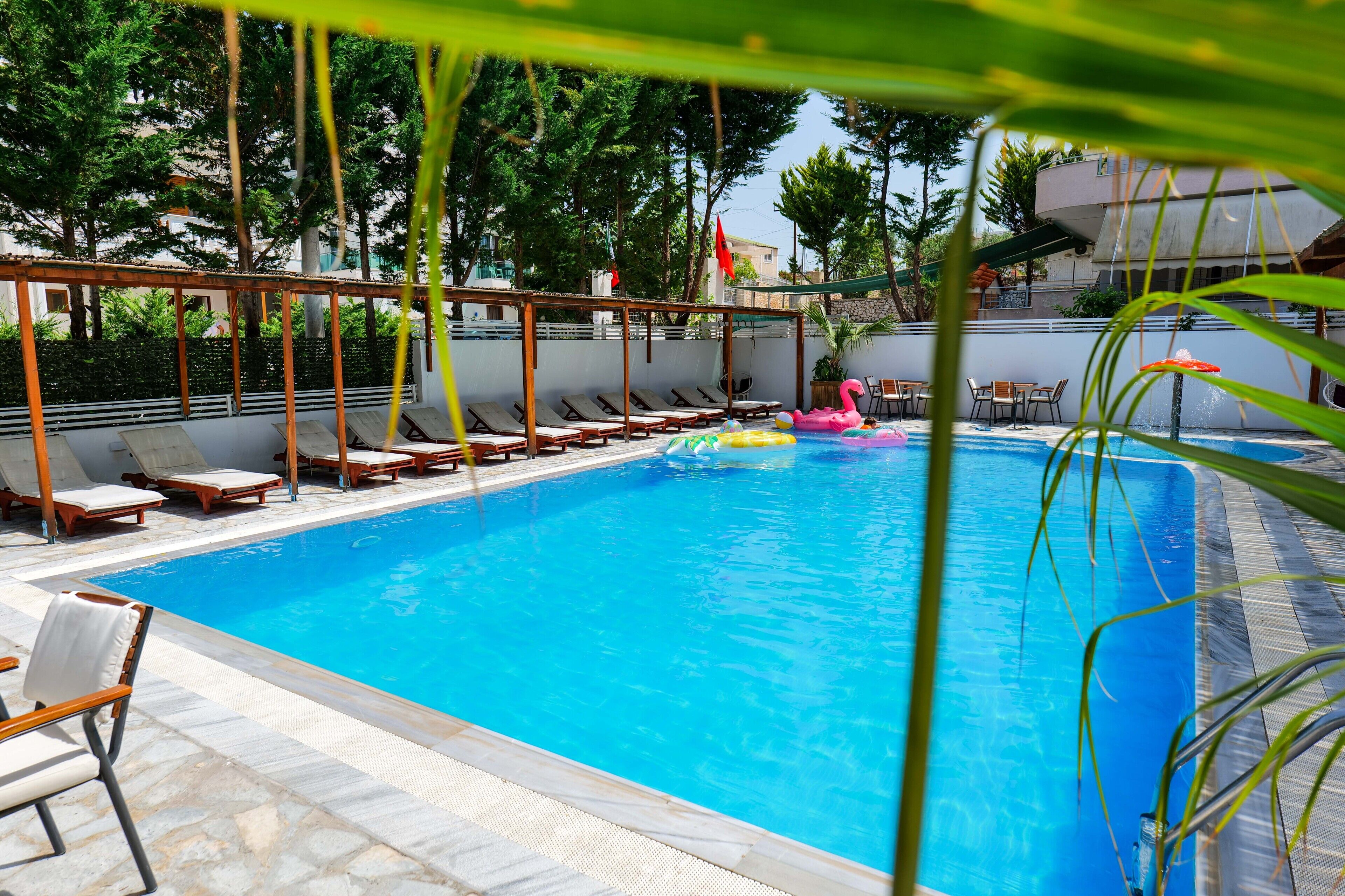 6 Milje Hotel