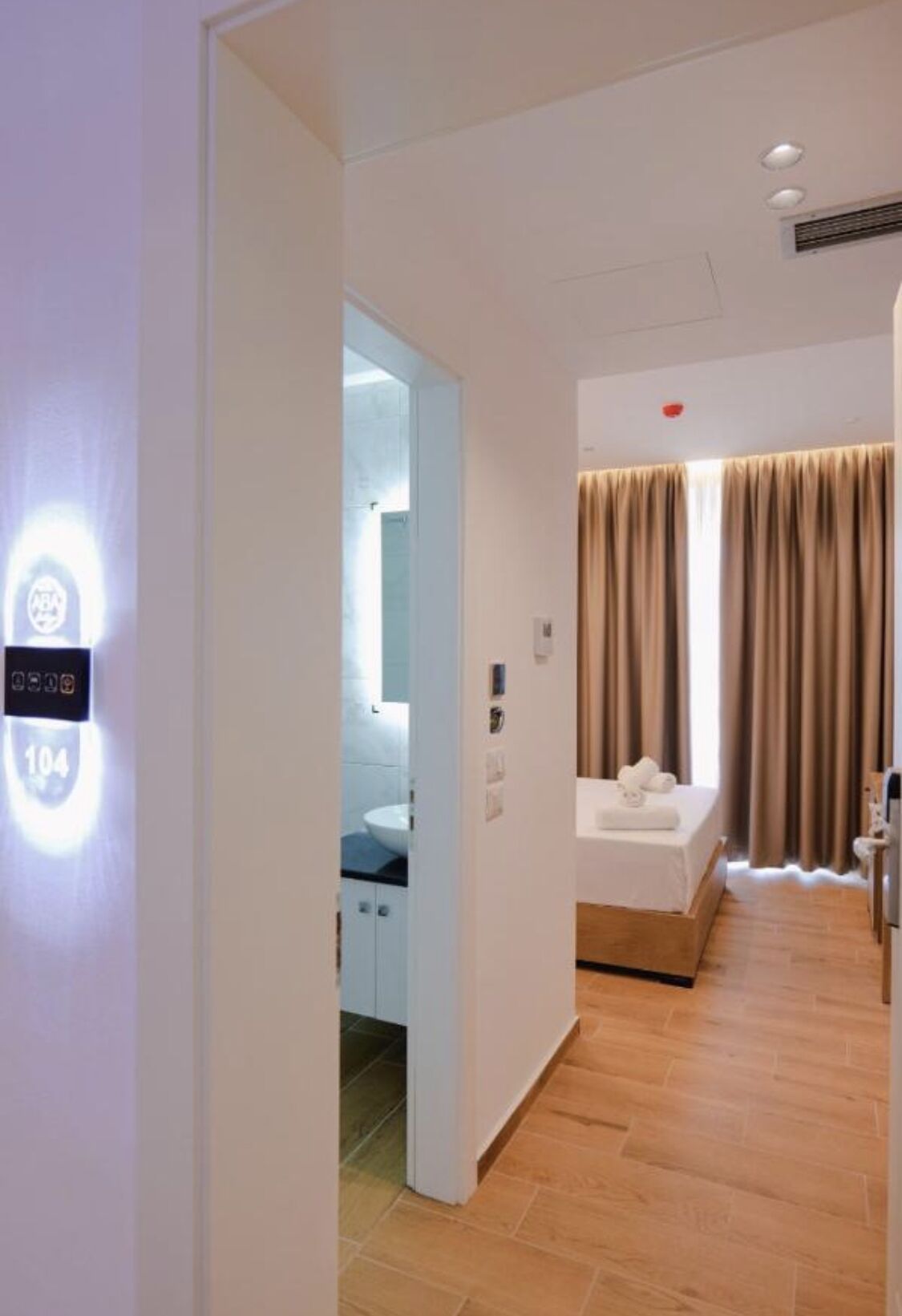 Hotel ABA
