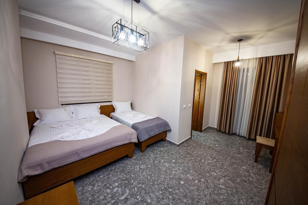 Hotel Center