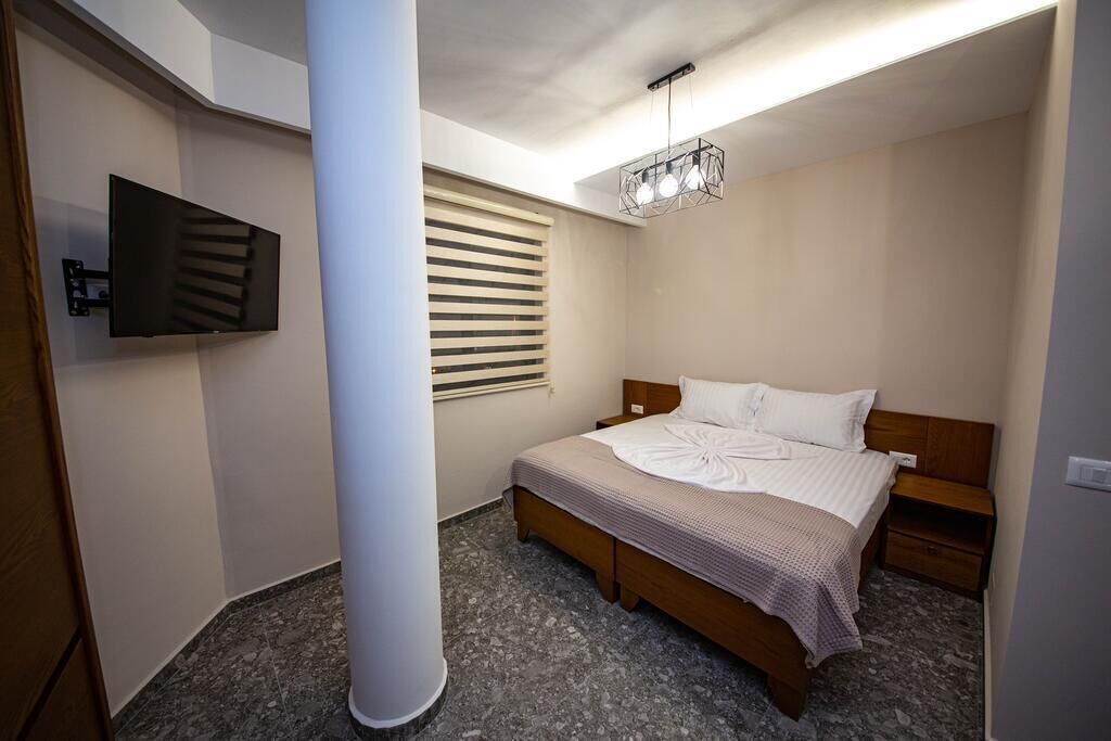 Hotel Center
