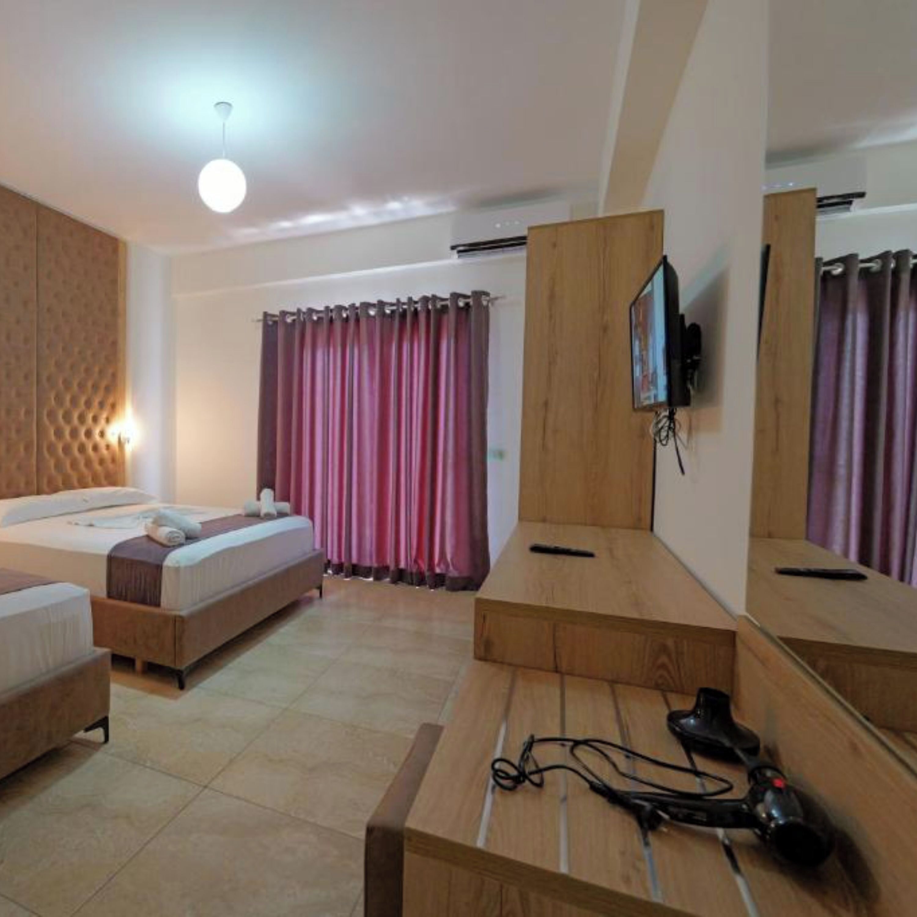 Hotel Esmerald Ksamil