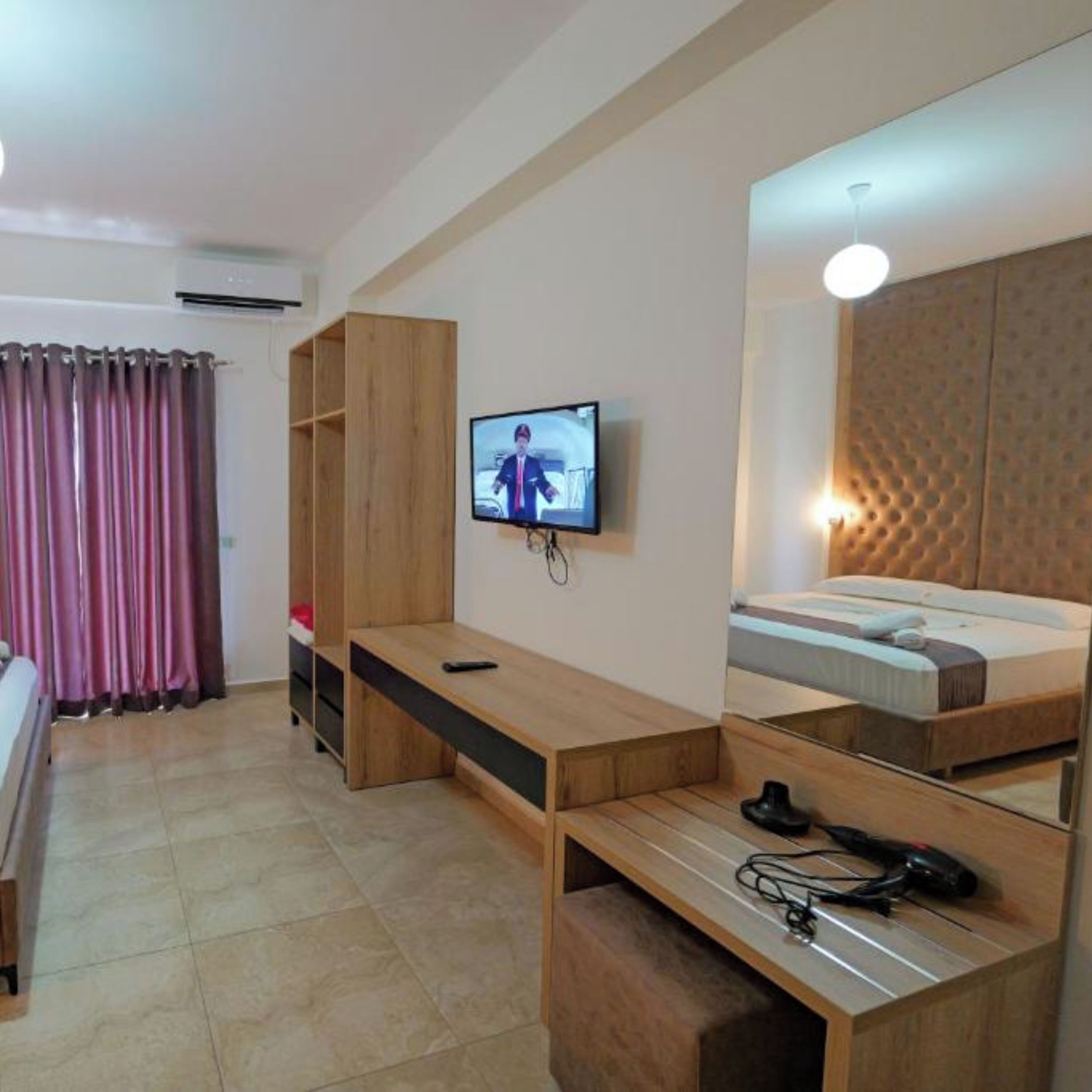 Hotel Esmerald Ksamil