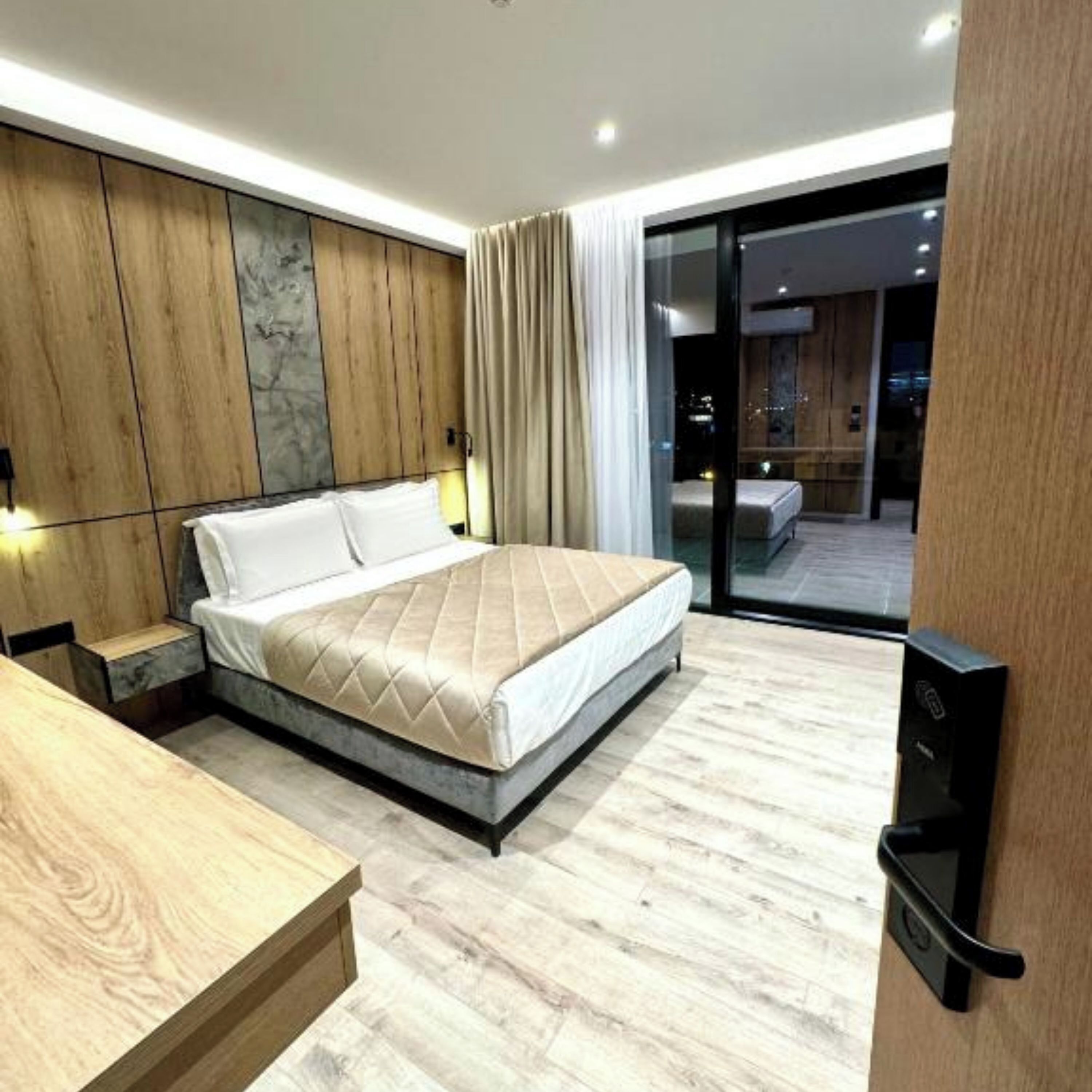 Joni Hotel