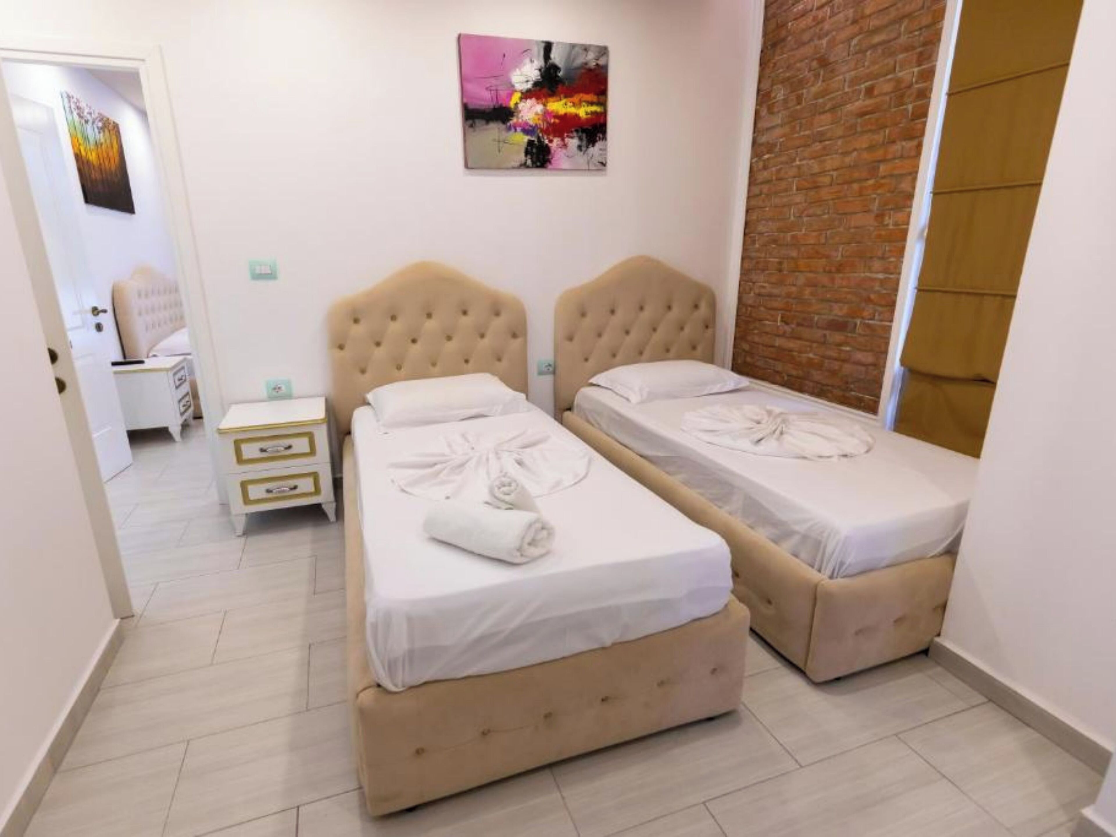 Joni Hotel