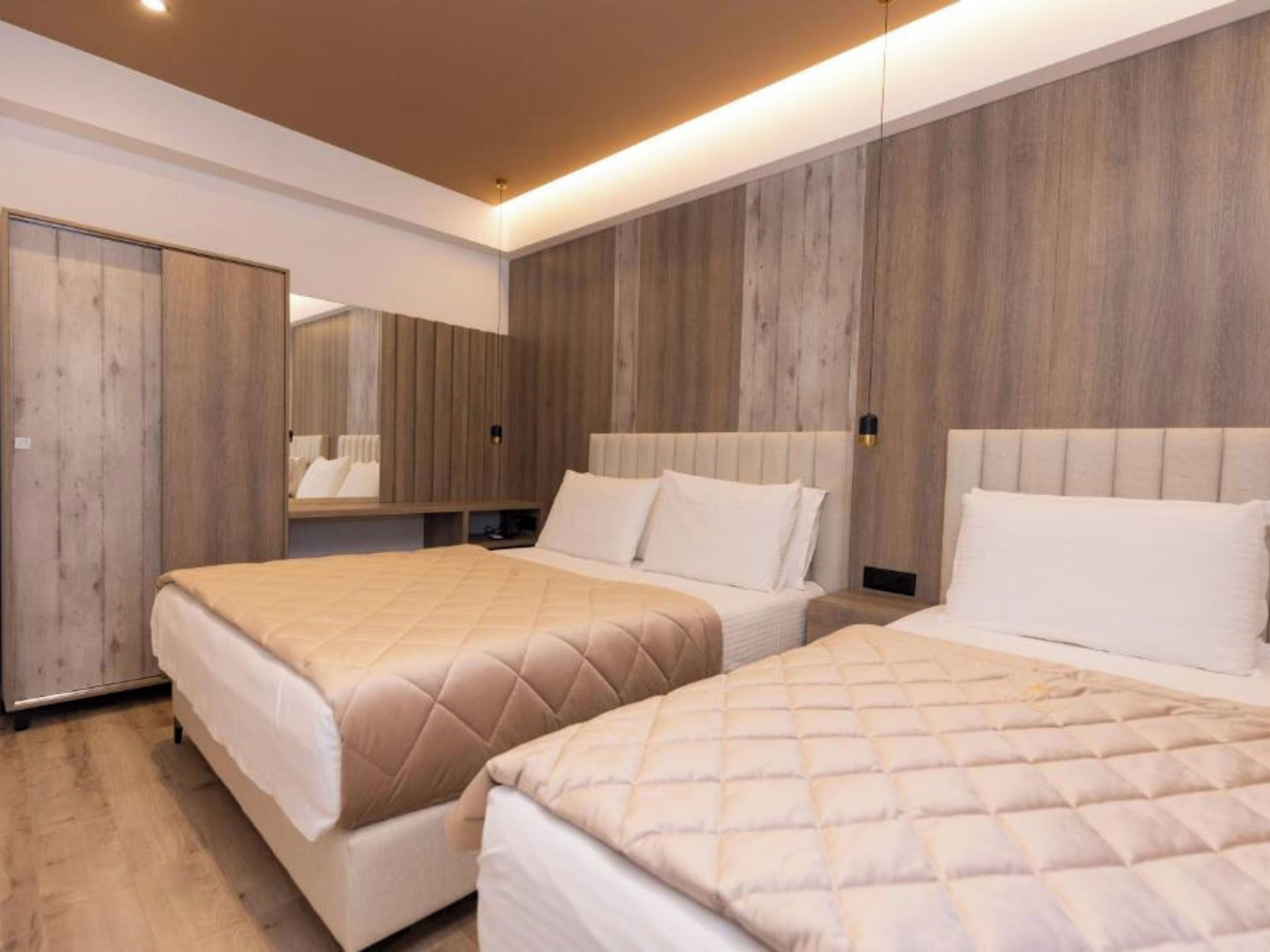 Joni Hotel