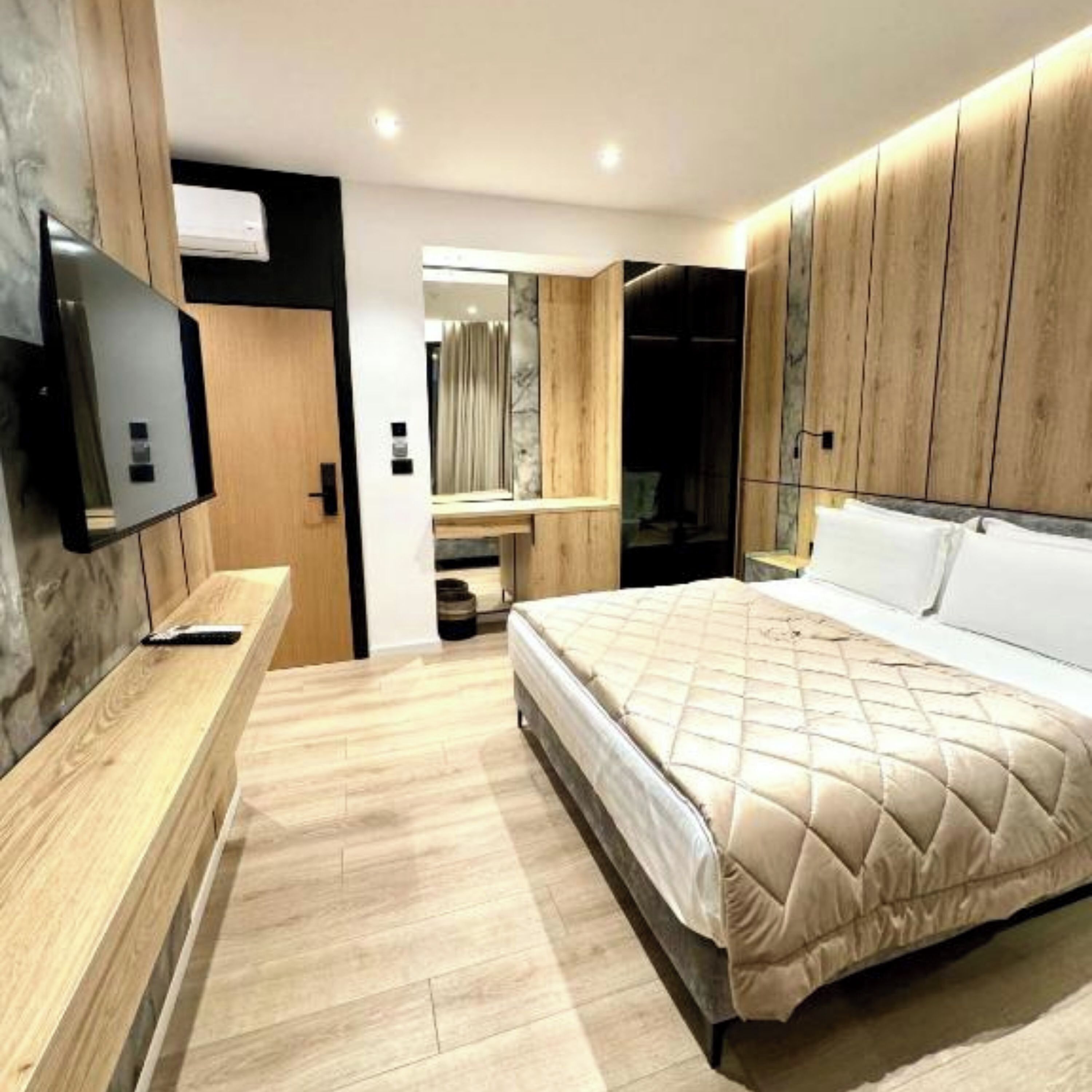 Joni Hotel